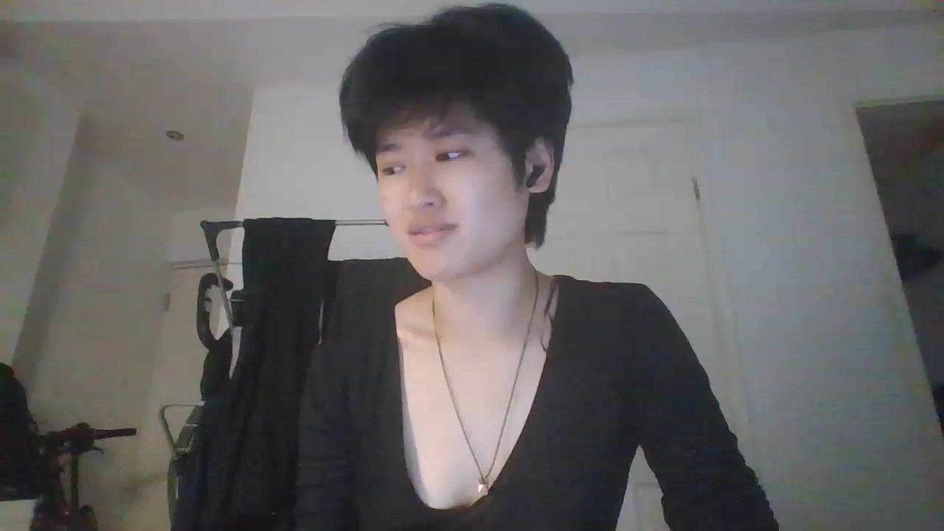 Gallery image thumbnail from Nomi_20's myfreecams stream on, 07/24/2023, 10:36 image 18 of 20