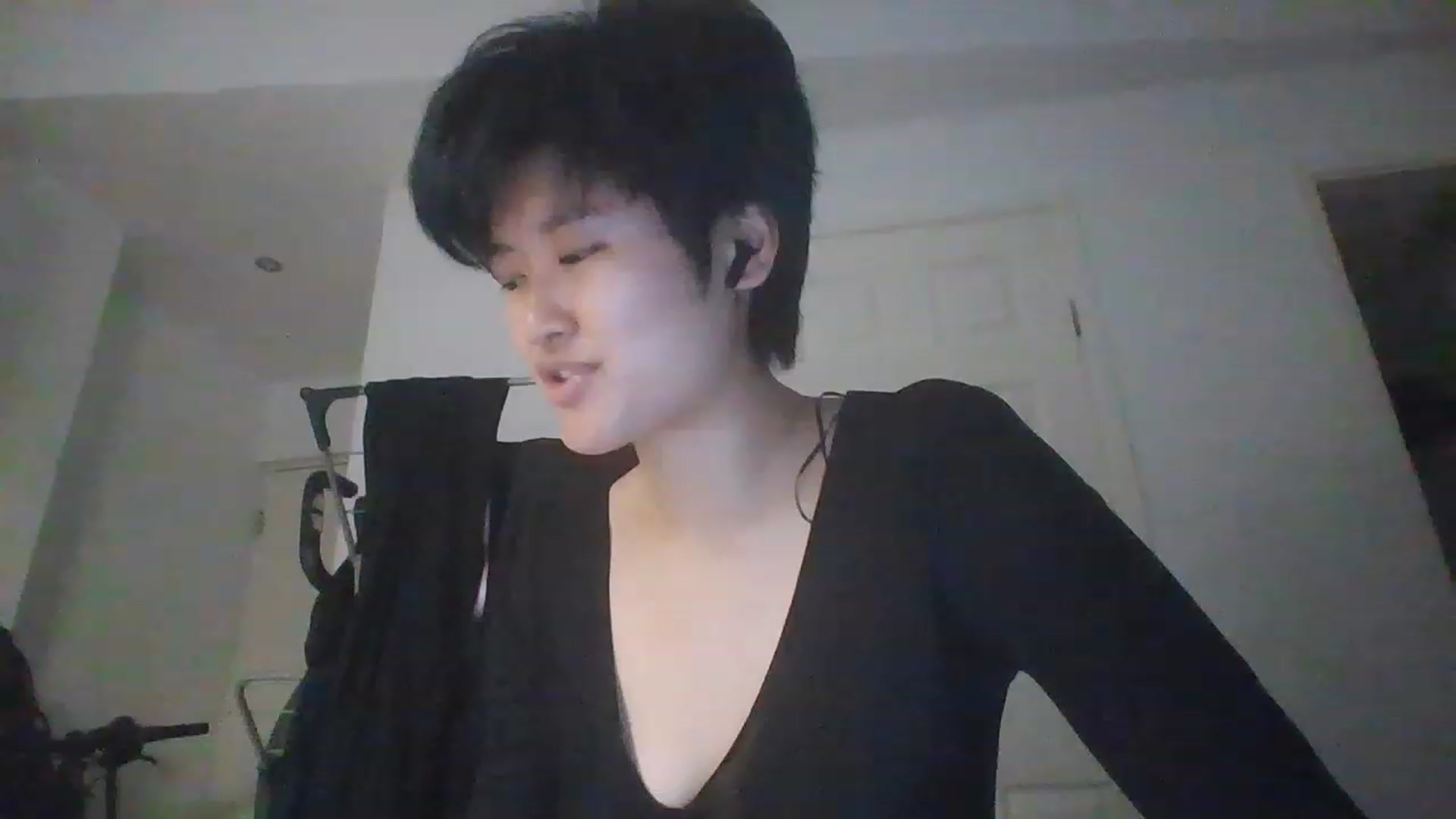 Gallery image thumbnail from Nomi_20's myfreecams stream on, 07/24/2023, 12:32 image 2 of 20