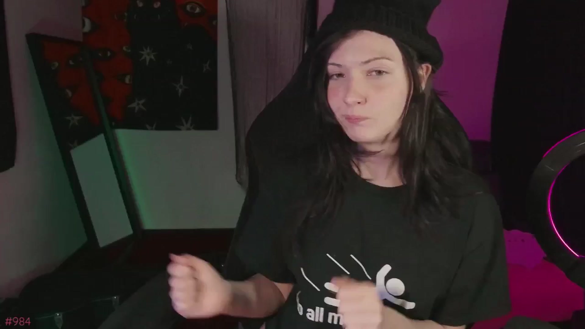 Gallery image thumbnail from NonNudeJune's myfreecams stream on, 06/13/2024, 06:05 image 10 of 20
