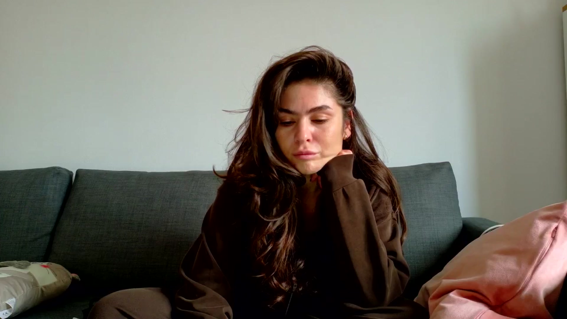 Gallery image thumbnail from Nonameeeeee's myfreecams stream on, 03/23/2026, 12:52 image 15 of 20