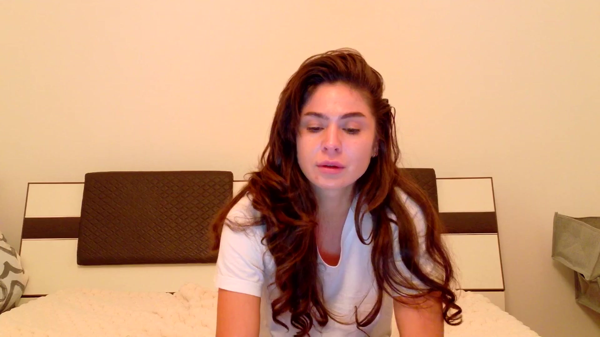 Gallery image thumbnail from Nonameeeeee's myfreecams stream on, 03/26/2026, 17:49 image 16 of 20