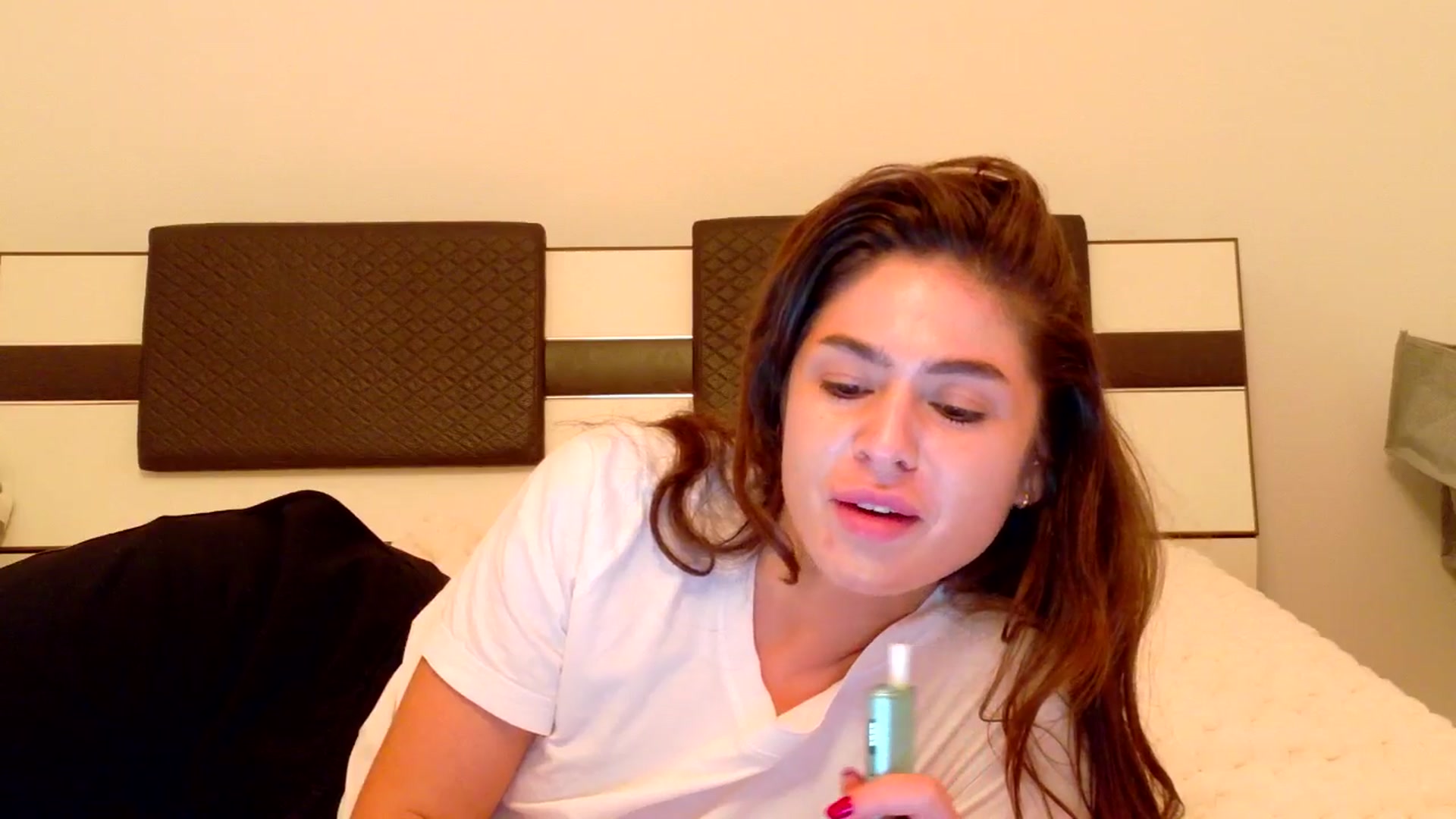 Gallery image thumbnail from Nonameeeeee's myfreecams stream on, 03/26/2026, 17:49 image 6 of 20