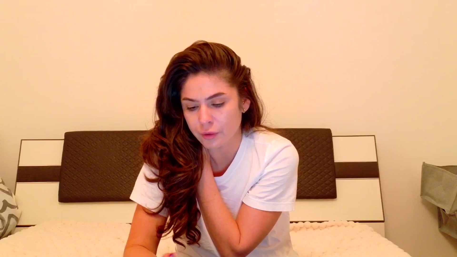 Gallery image thumbnail from Nonameeeeee's myfreecams stream on, 03/26/2026, 17:49 image 12 of 20