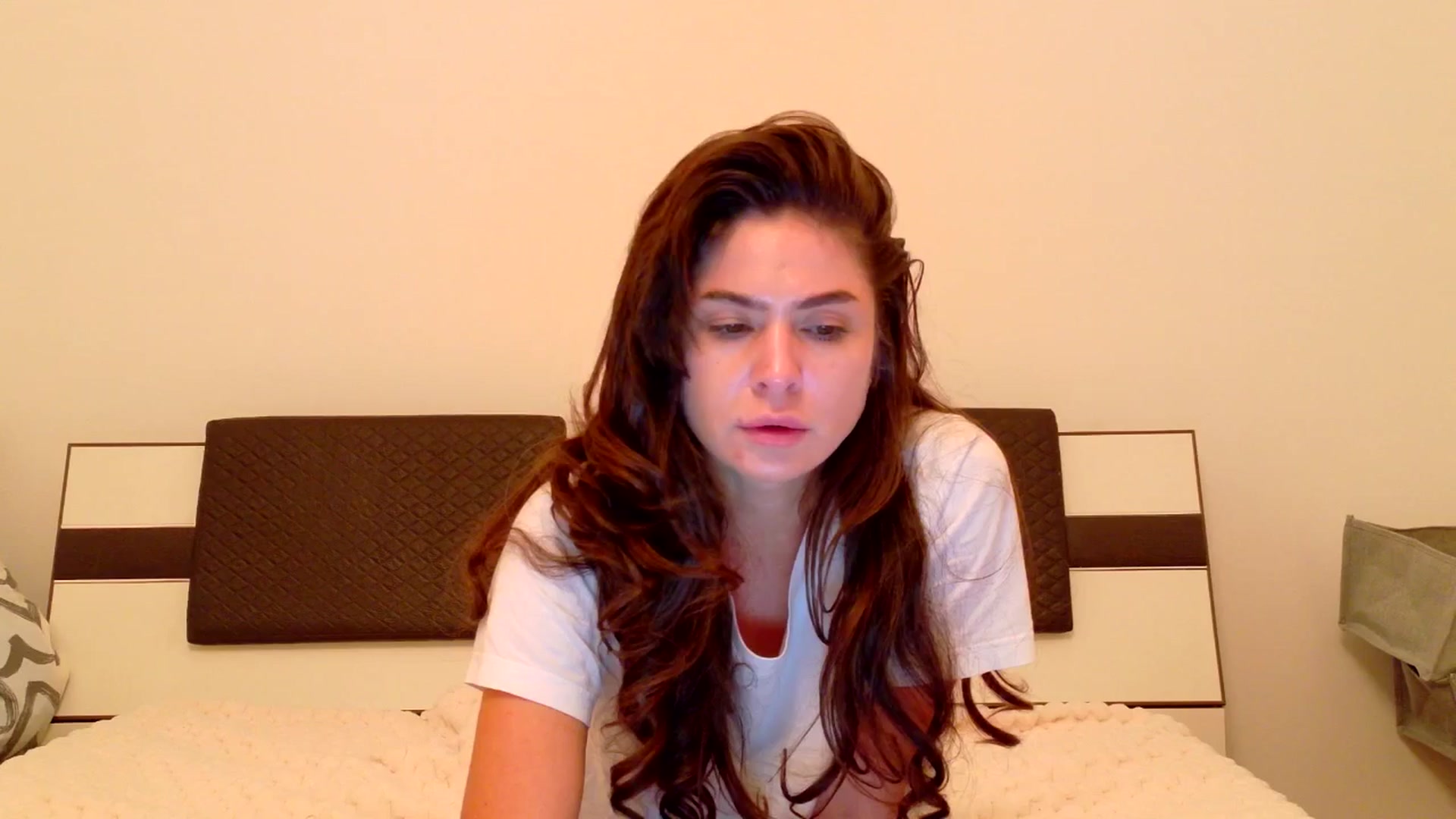 Gallery image thumbnail from Nonameeeeee's myfreecams stream on, 03/26/2026, 17:49 image 17 of 20