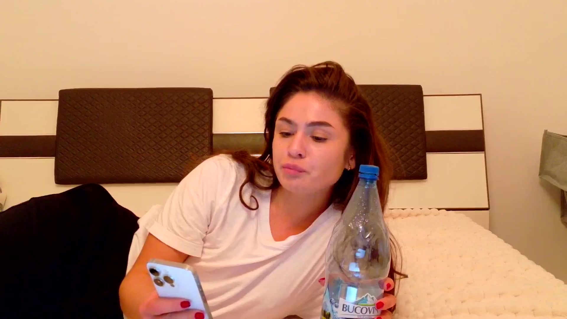 Gallery image thumbnail from Nonameeeeee's myfreecams stream on, 03/26/2026, 17:49 image 4 of 20