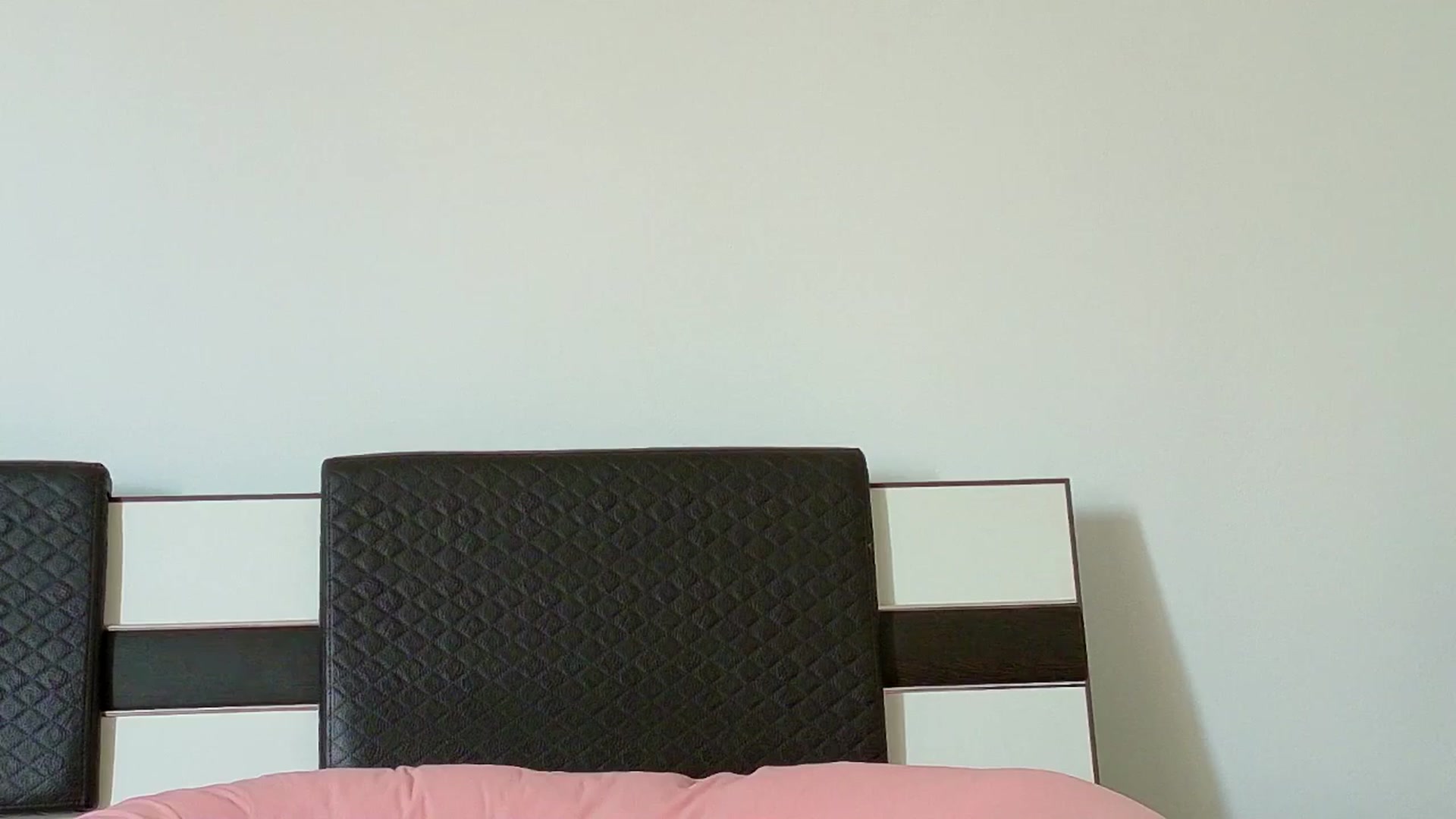 Gallery image thumbnail from Nonameeeeee's myfreecams stream on, 04/11/2026, 07:48 image 17 of 20