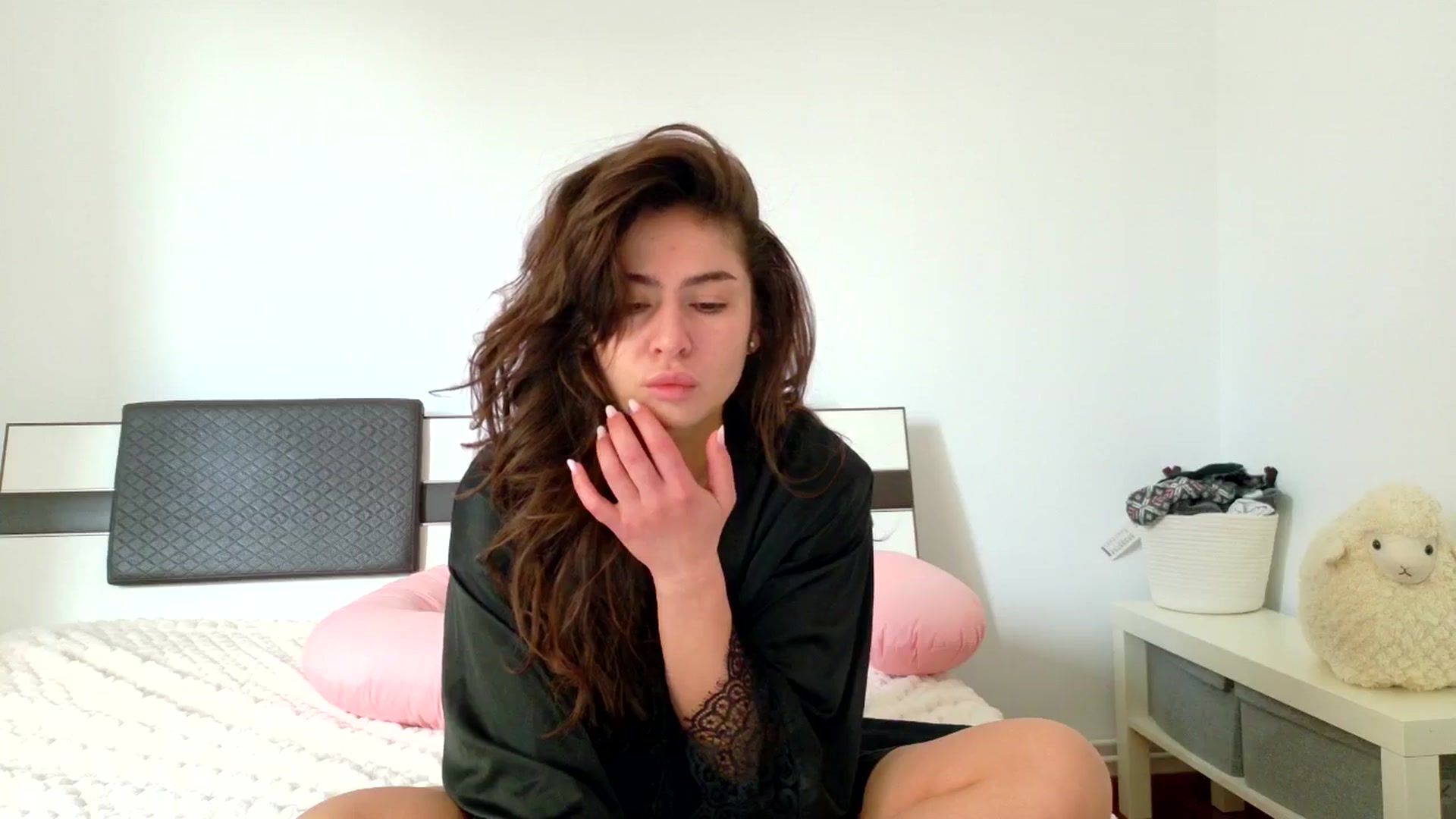 Gallery image thumbnail from Nonameeeeee's myfreecams stream on, 04/11/2026, 07:48 image 8 of 20