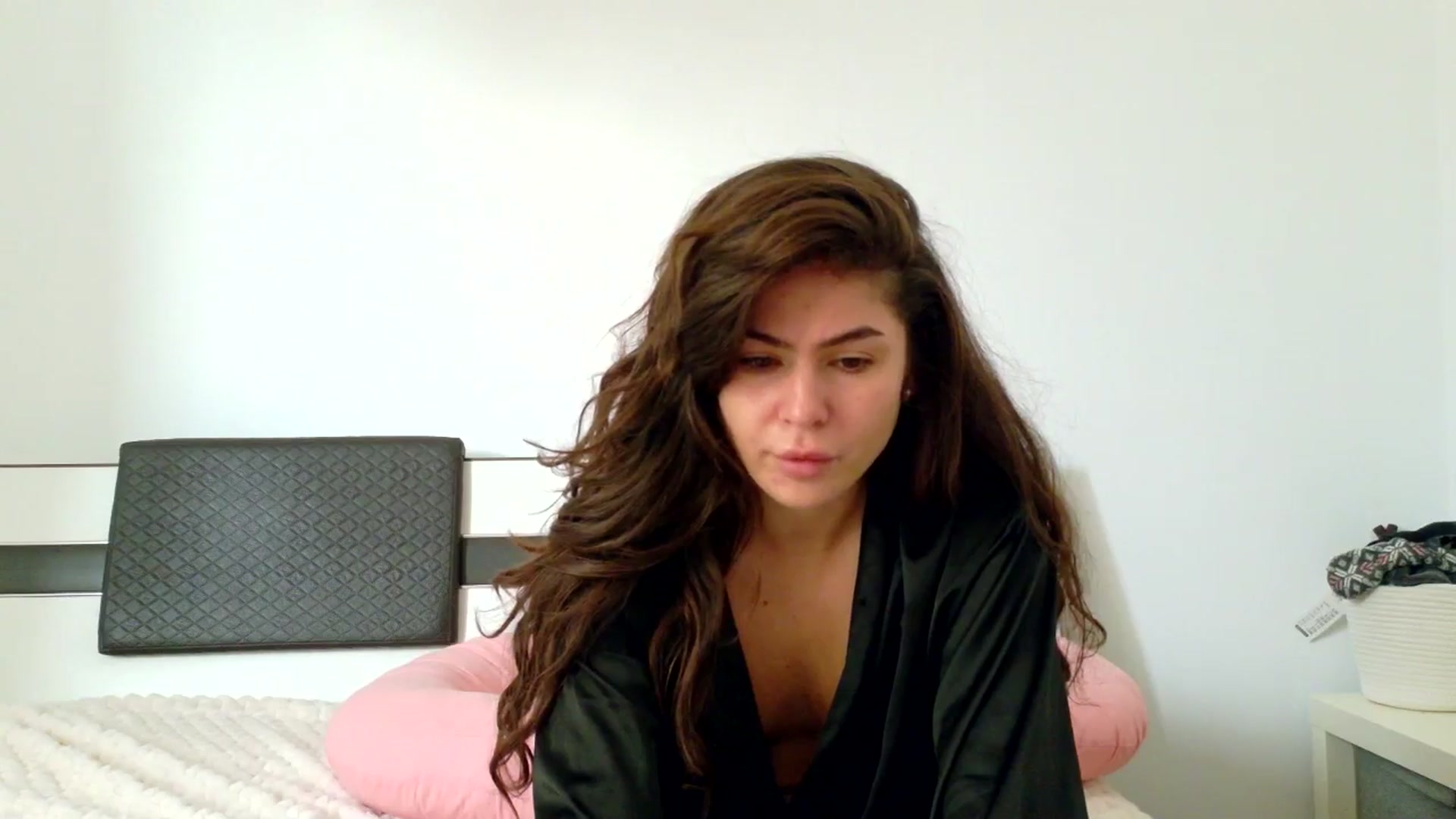 Gallery image thumbnail from Nonameeeeee's myfreecams stream on, 04/11/2026, 08:12 image 3 of 20