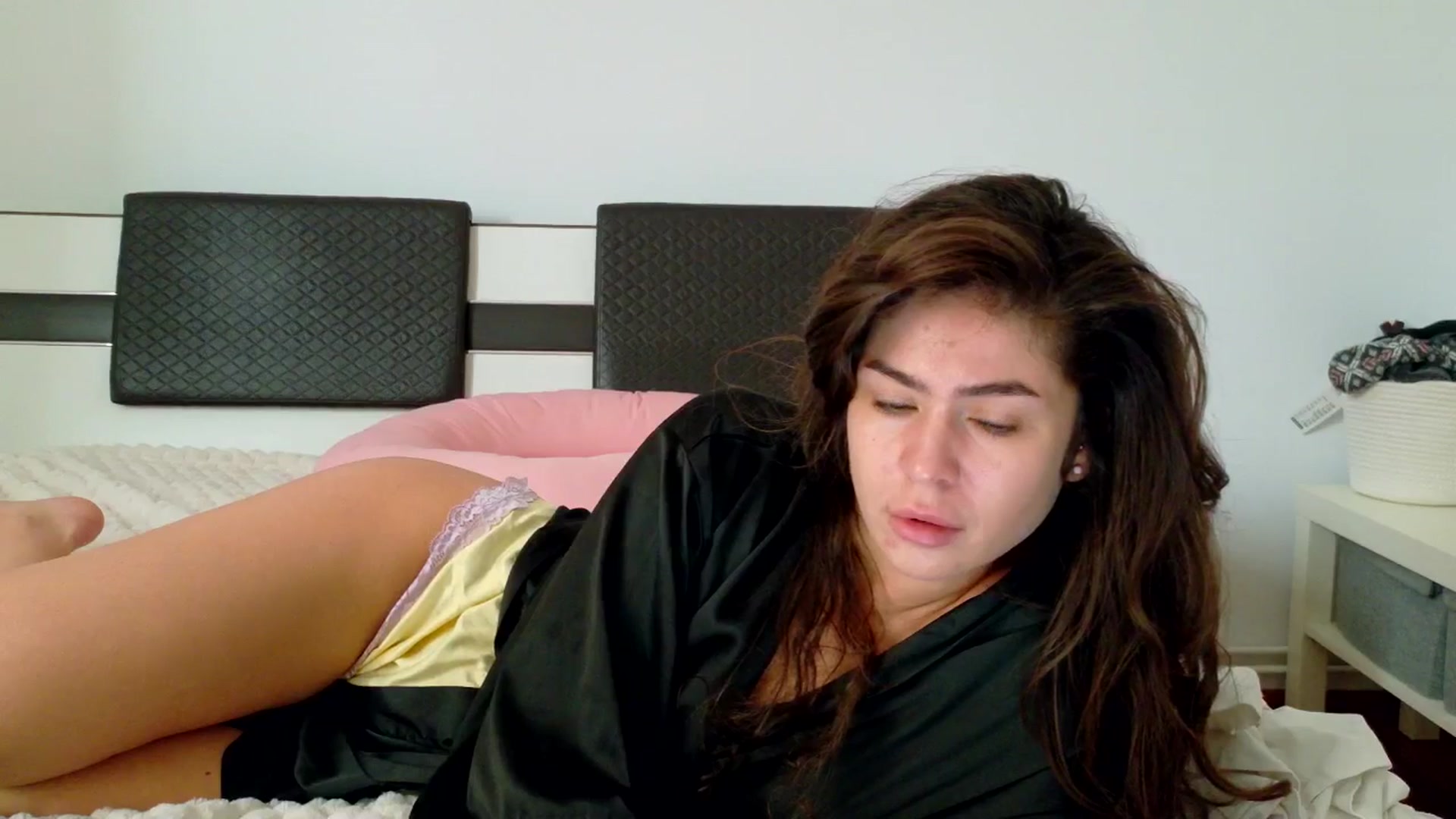 Gallery image thumbnail from Nonameeeeee's myfreecams stream on, 04/11/2026, 08:12 image 17 of 20