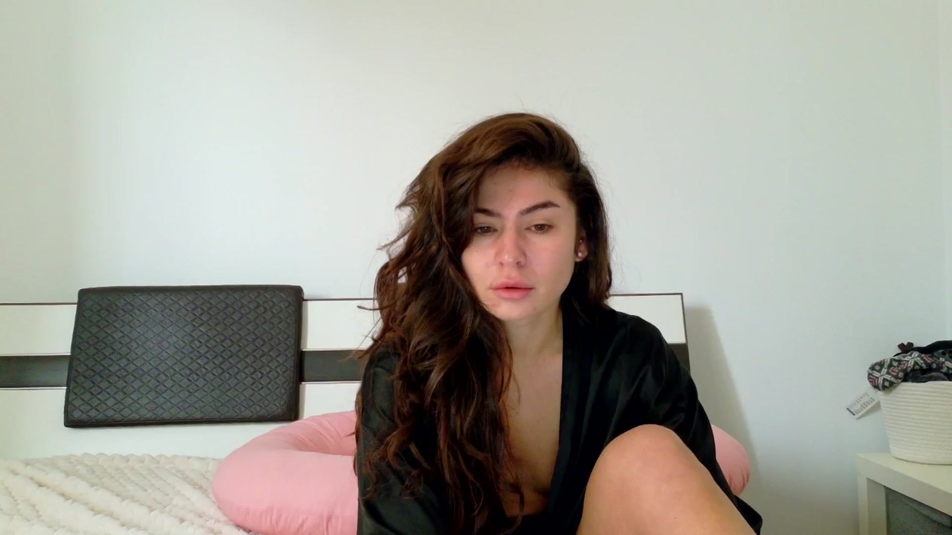 Gallery image thumbnail from Nonameeeeee's myfreecams stream on, 04/11/2026, 08:12 image 7 of 20