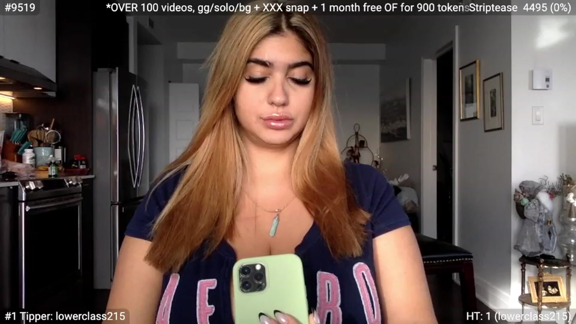 Gallery image thumbnail from NoraCharm's myfreecams stream on, 12/05/2022, 18:27 image 8 of 20