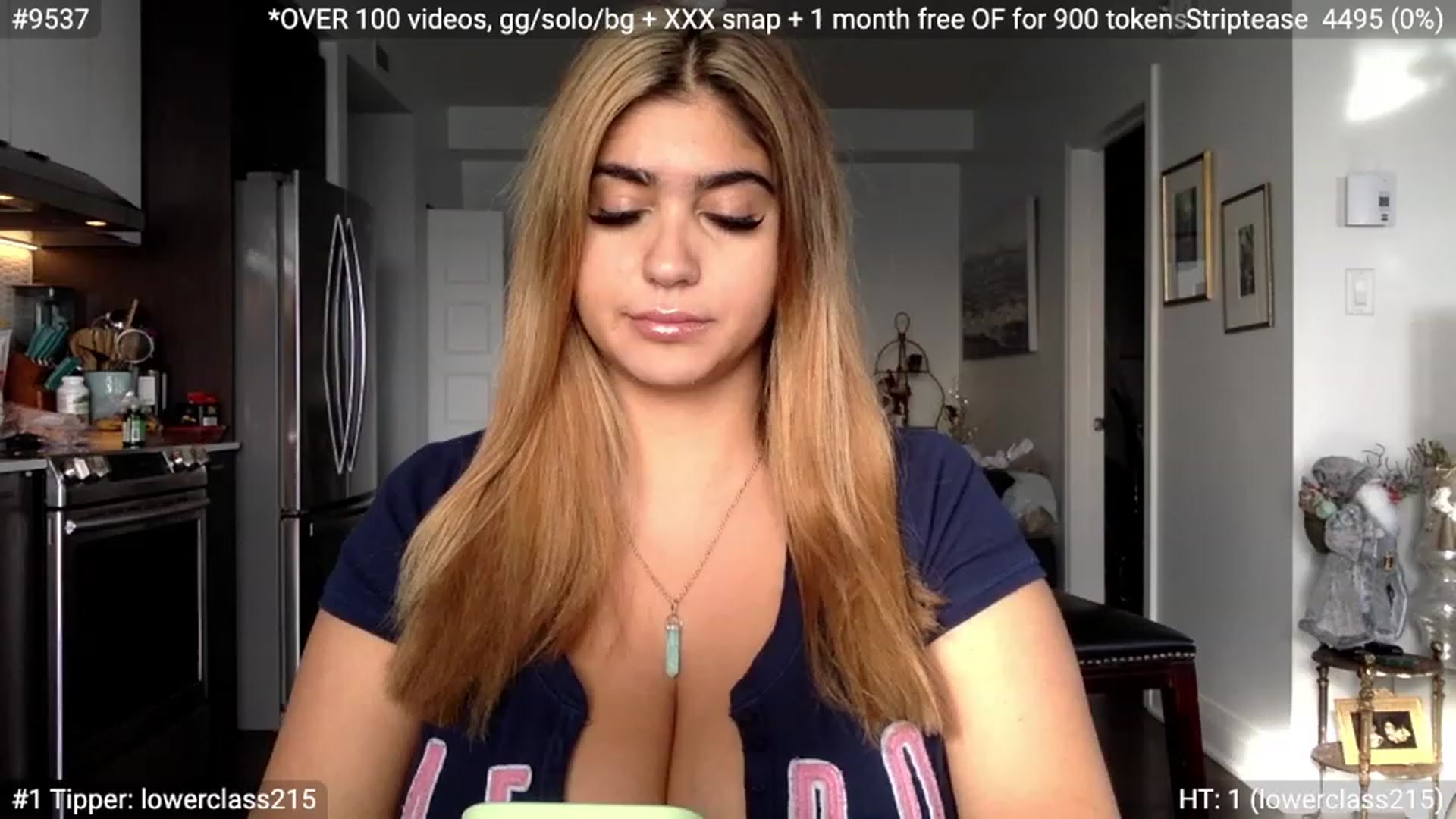Gallery image thumbnail from NoraCharm's myfreecams stream on, 12/05/2022, 18:27 image 6 of 20