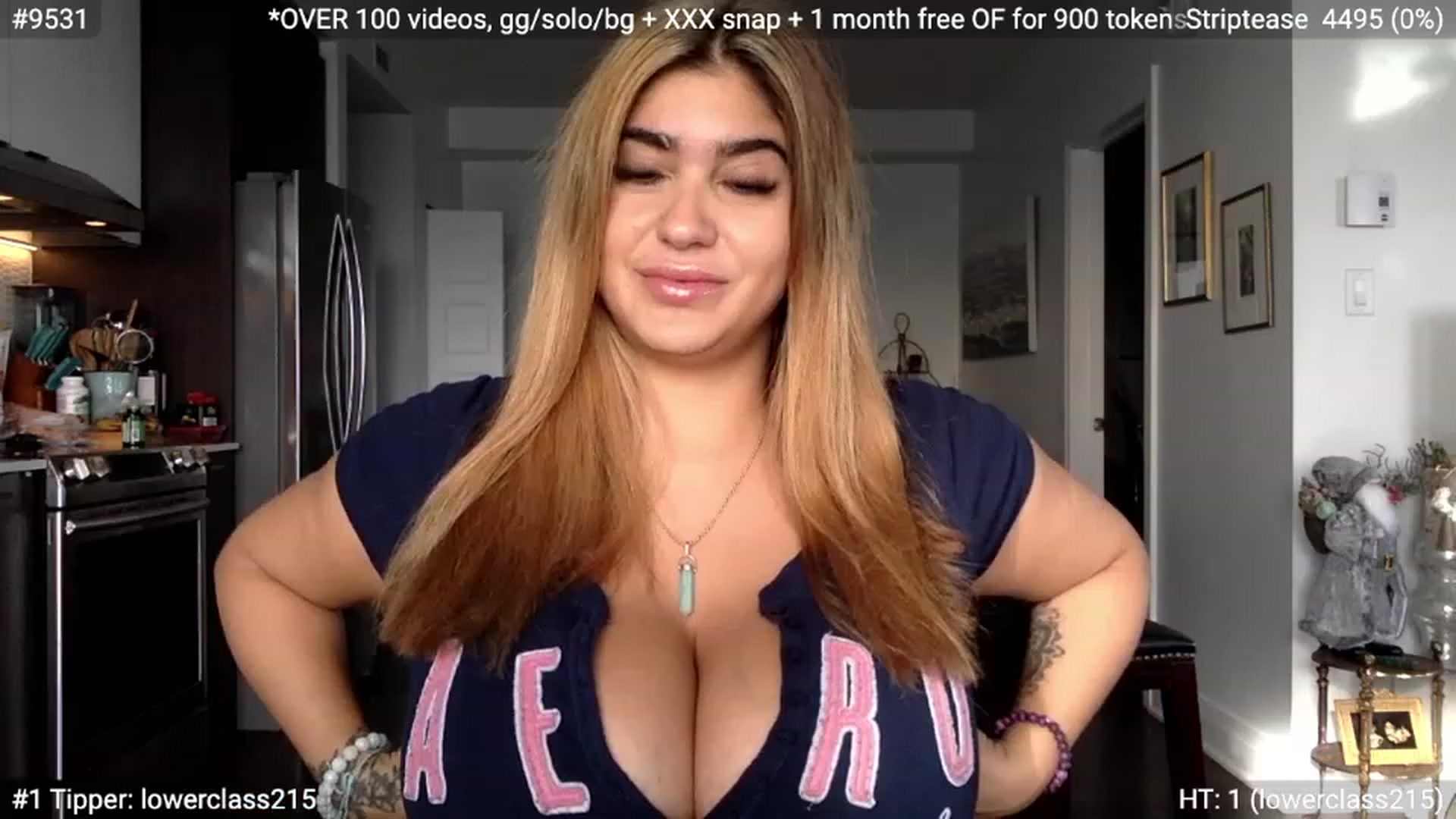Gallery image thumbnail from NoraCharm's myfreecams stream on, 12/05/2022, 18:27 image 7 of 20