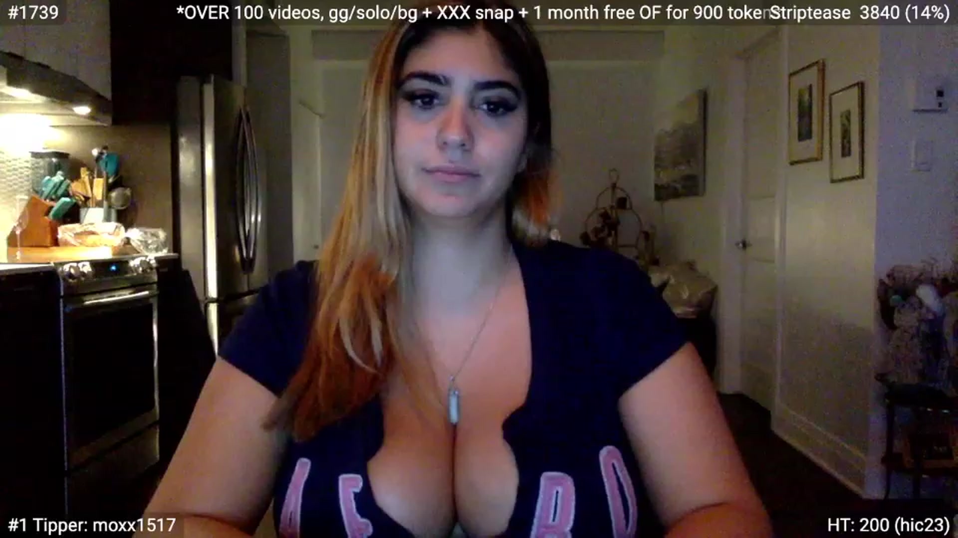 Gallery image thumbnail from NoraCharm's myfreecams stream on, 12/07/2022, 21:19 image 14 of 20