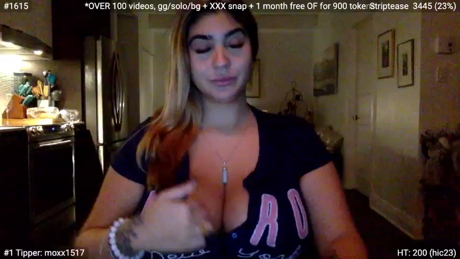 Gallery image thumbnail from NoraCharm's myfreecams stream on, 12/07/2022, 21:45 image 18 of 20