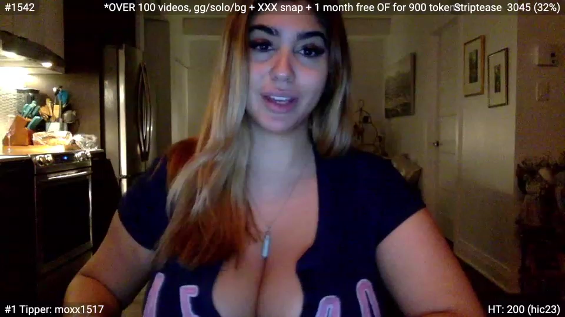 Gallery image thumbnail from NoraCharm's myfreecams stream on, 12/07/2022, 23:04 image 7 of 20