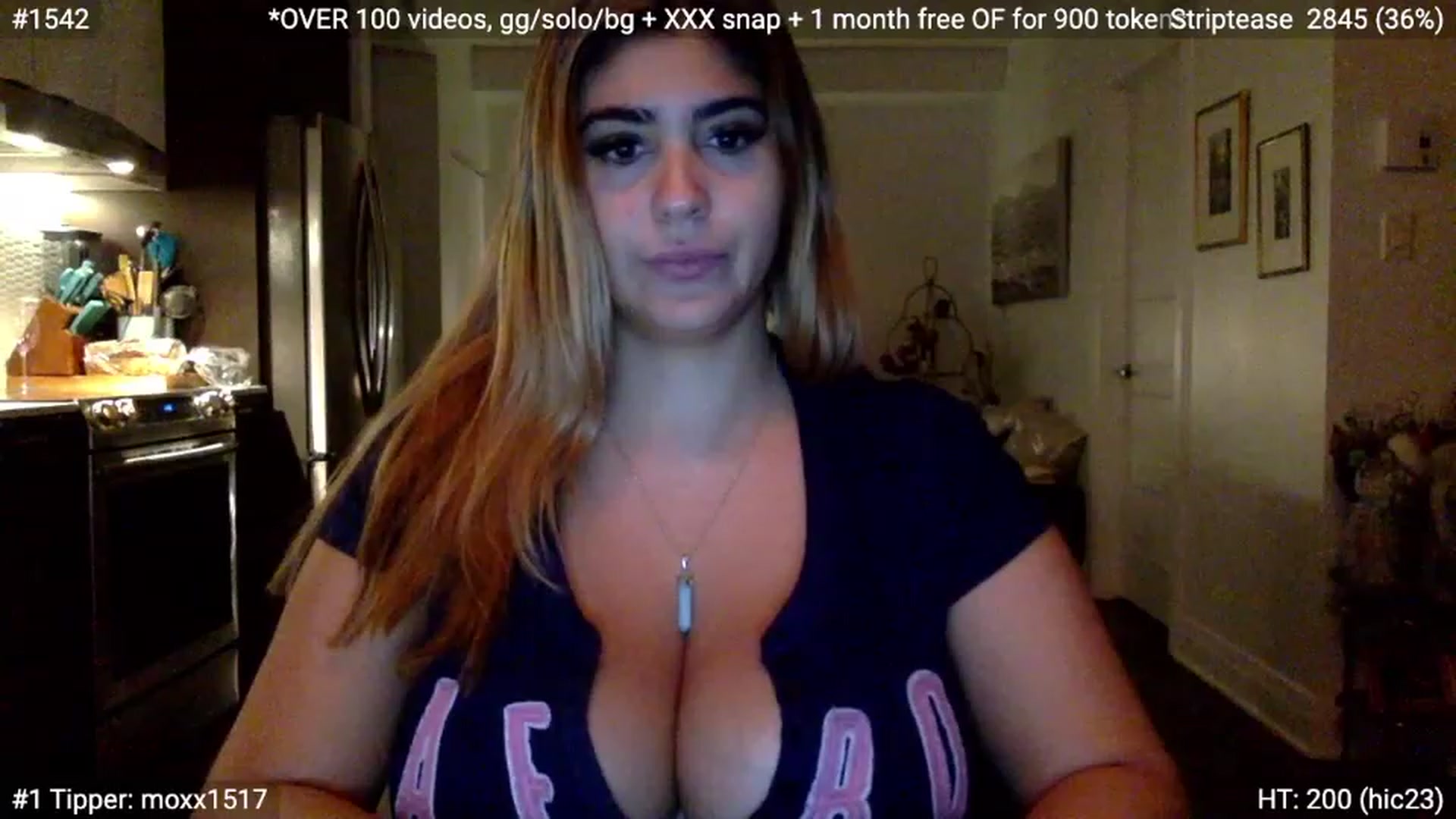 Gallery image thumbnail from NoraCharm's myfreecams stream on, 12/07/2022, 23:04 image 8 of 20