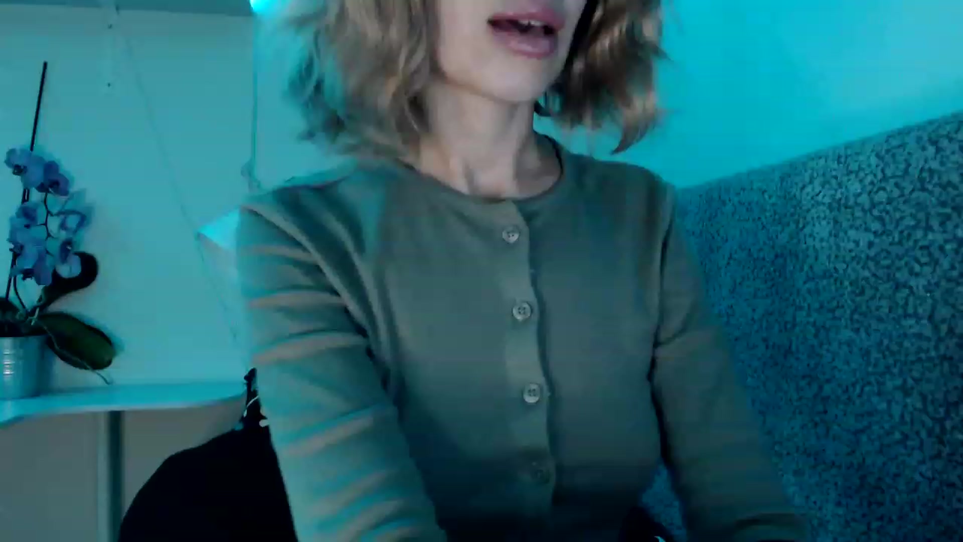 Gallery image thumbnail from Nora_Sweet's myfreecams stream on, 11/14/2022, 12:08 image 9 of 20