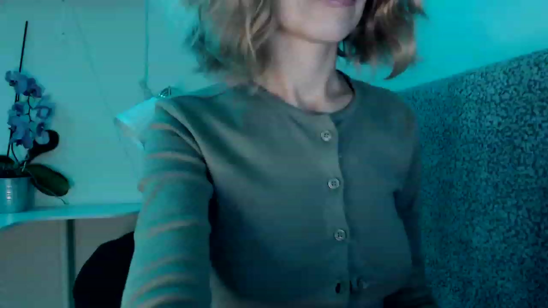 Gallery image thumbnail from Nora_Sweet's myfreecams stream on, 11/14/2022, 12:08 image 13 of 20