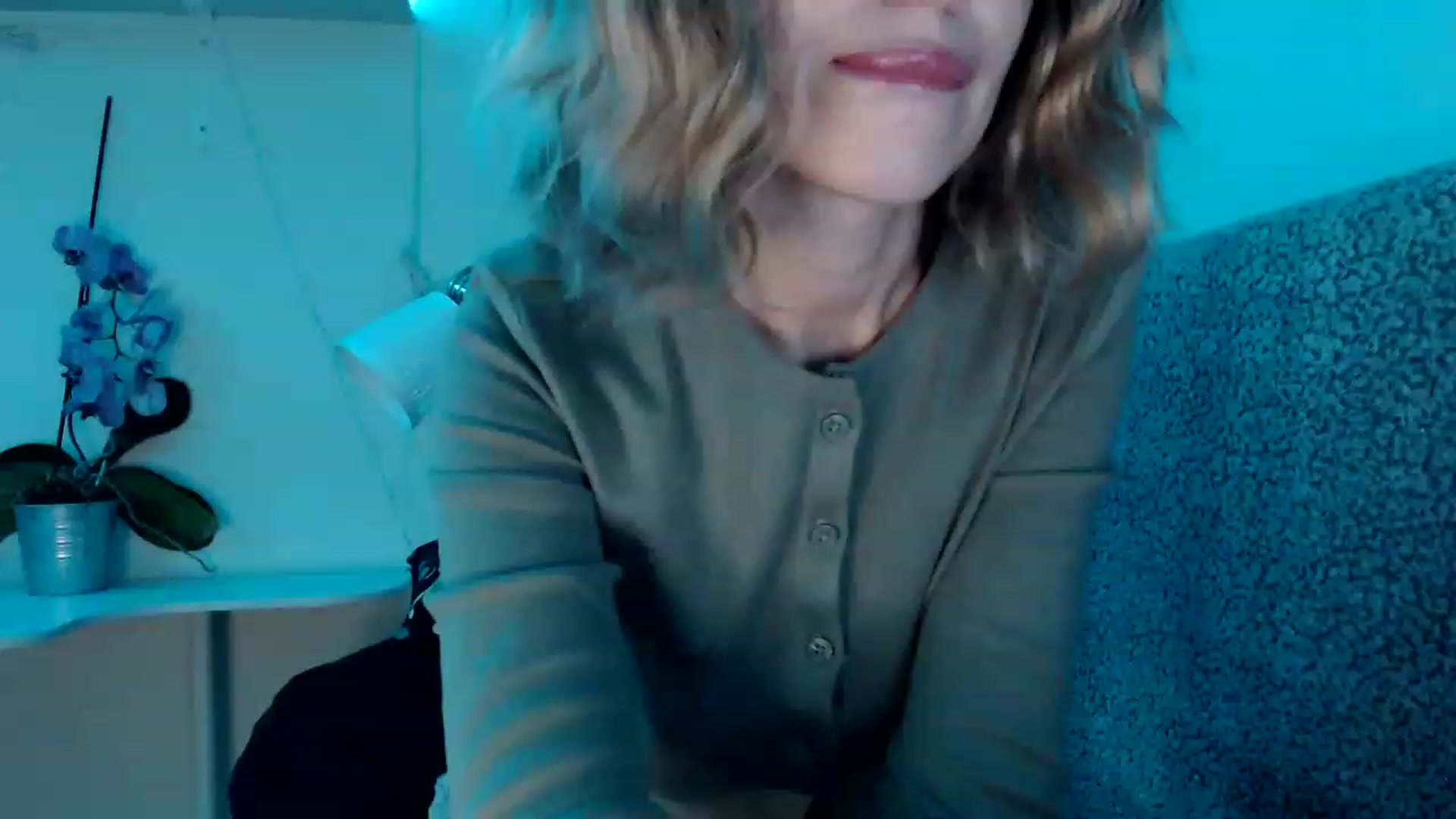 Gallery image thumbnail from Nora_Sweet's myfreecams stream on, 11/14/2022, 12:08 image 4 of 20