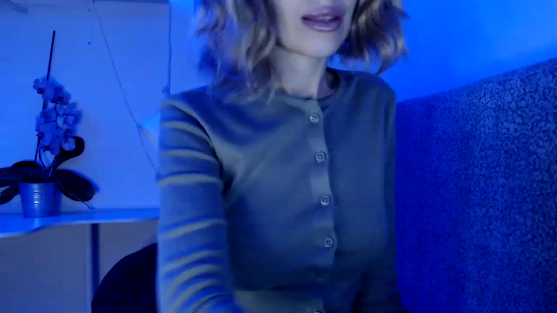 Gallery image thumbnail from Nora_Sweet's myfreecams stream on, 11/14/2022, 13:45 image 11 of 20