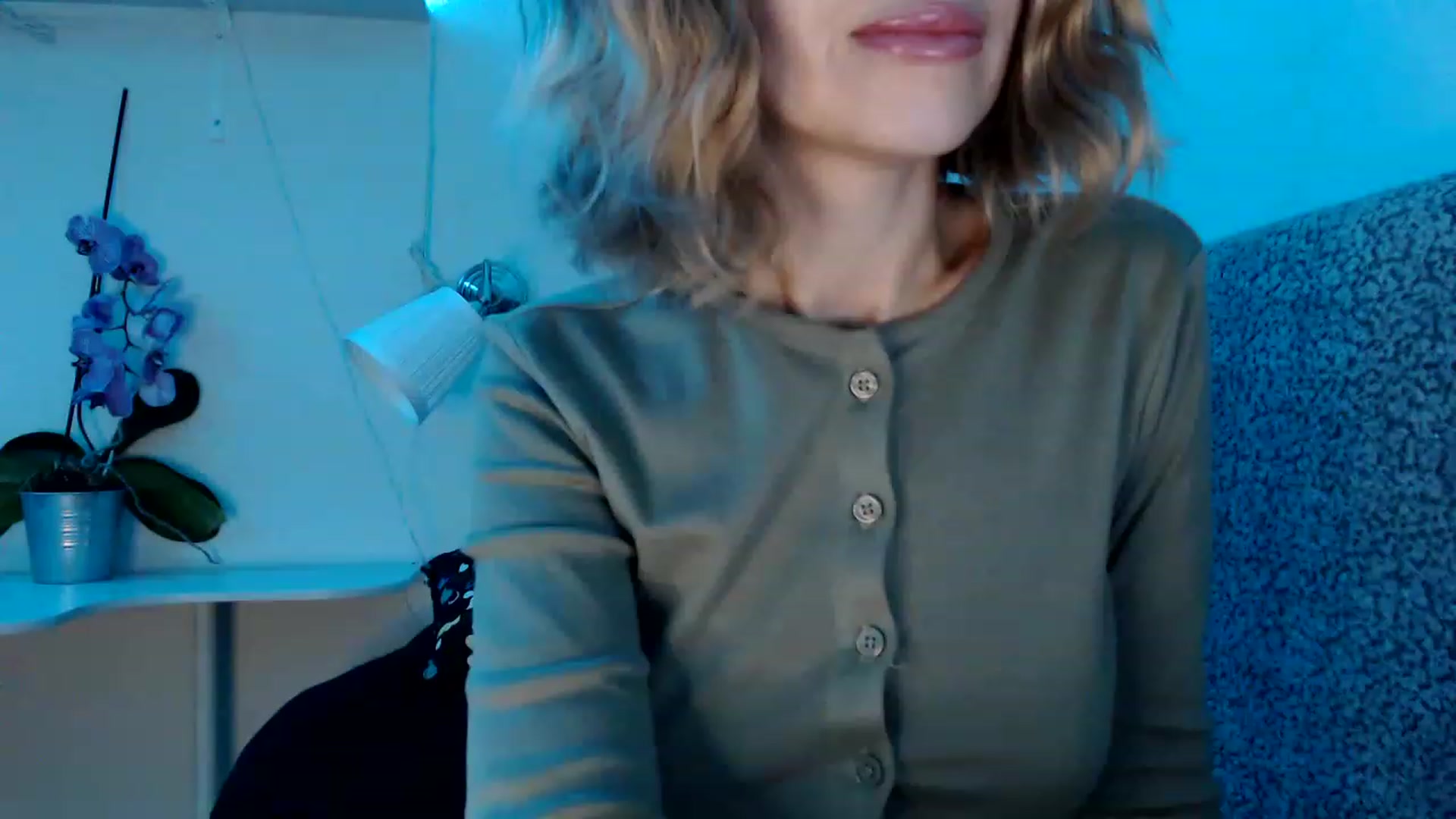 Gallery image thumbnail from Nora_Sweet's myfreecams stream on, 11/14/2022, 13:45 image 2 of 20