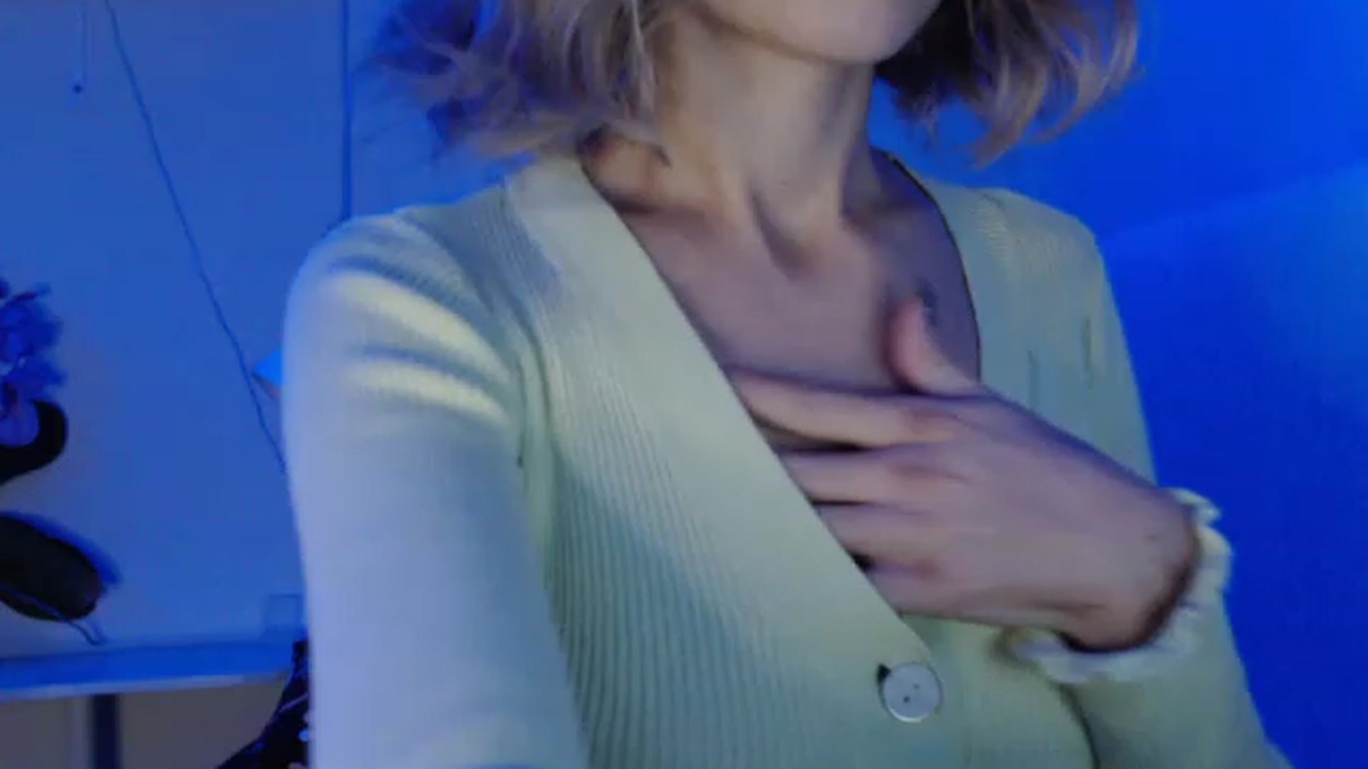 Gallery image thumbnail from Nora_Sweet's myfreecams stream on, 11/17/2022, 12:24 image 15 of 20