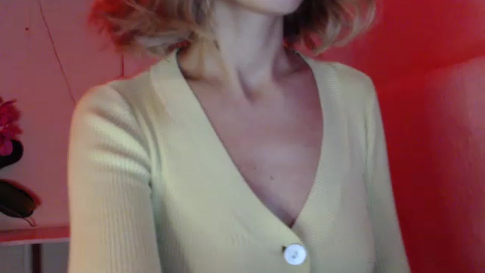 Gallery image thumbnail from Nora_Sweet's myfreecams stream on, 11/17/2022, 12:24 image 17 of 20