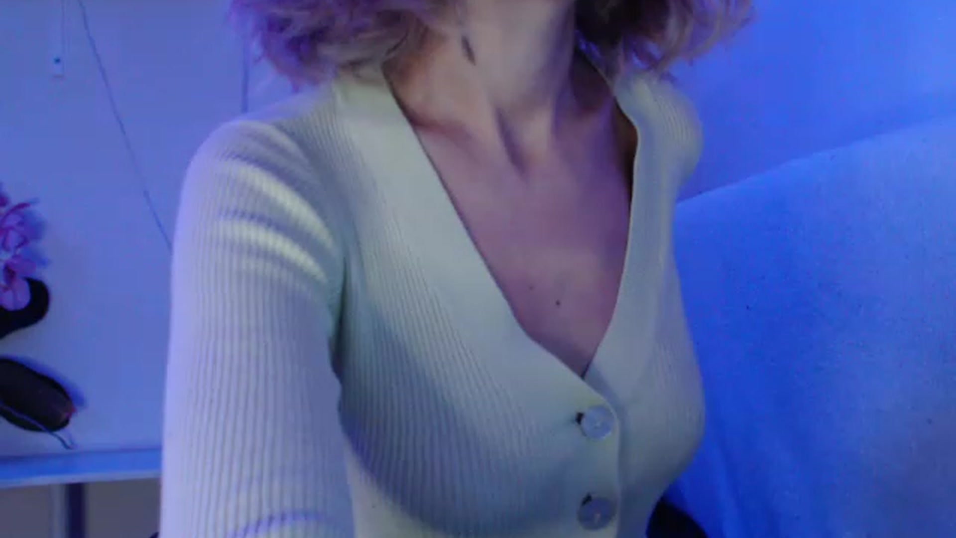 Gallery image thumbnail from Nora_Sweet's myfreecams stream on, 11/17/2022, 12:24 image 19 of 20