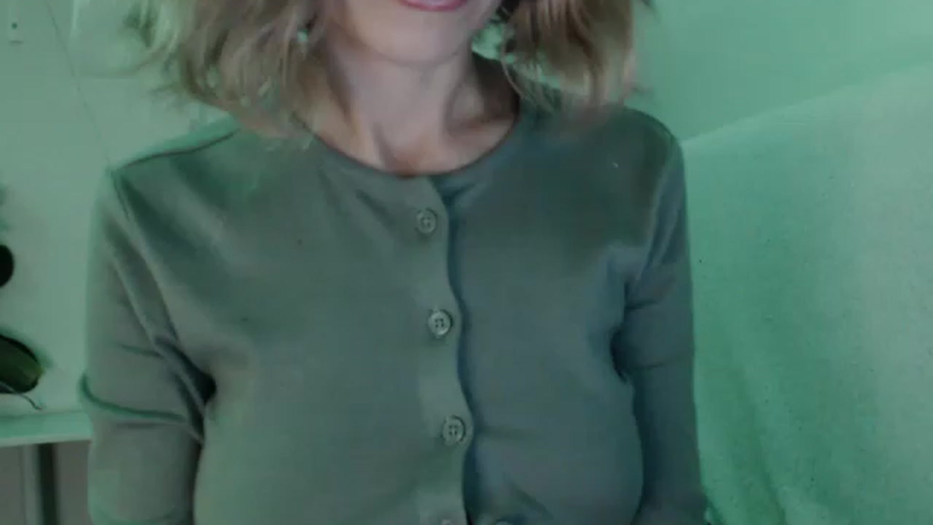Gallery image thumbnail from Nora_Sweet's myfreecams stream on, 11/18/2022, 01:37 image 8 of 20