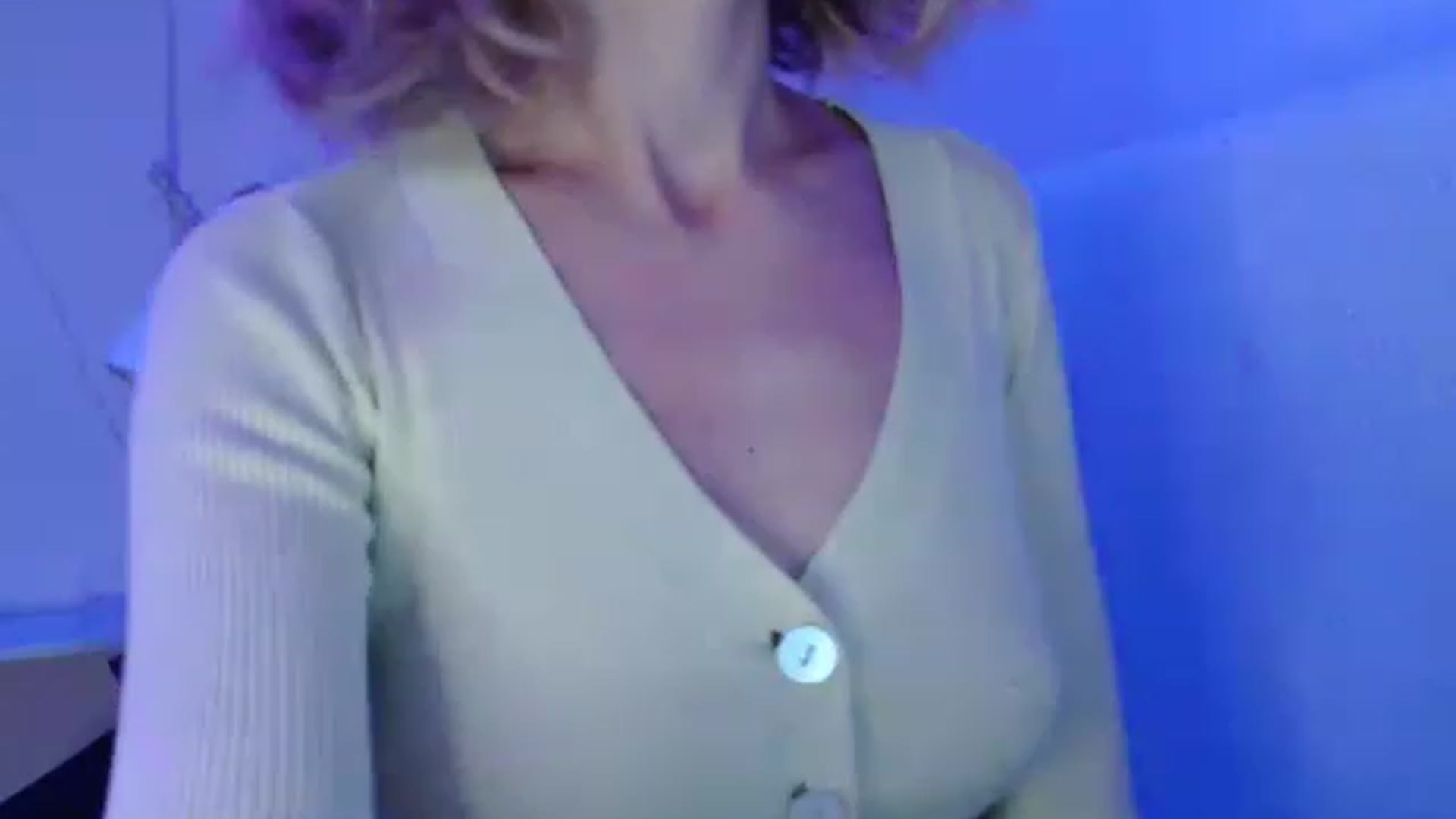 Gallery image thumbnail from Nora_Sweet's myfreecams stream on, 11/18/2022, 12:13 image 14 of 20