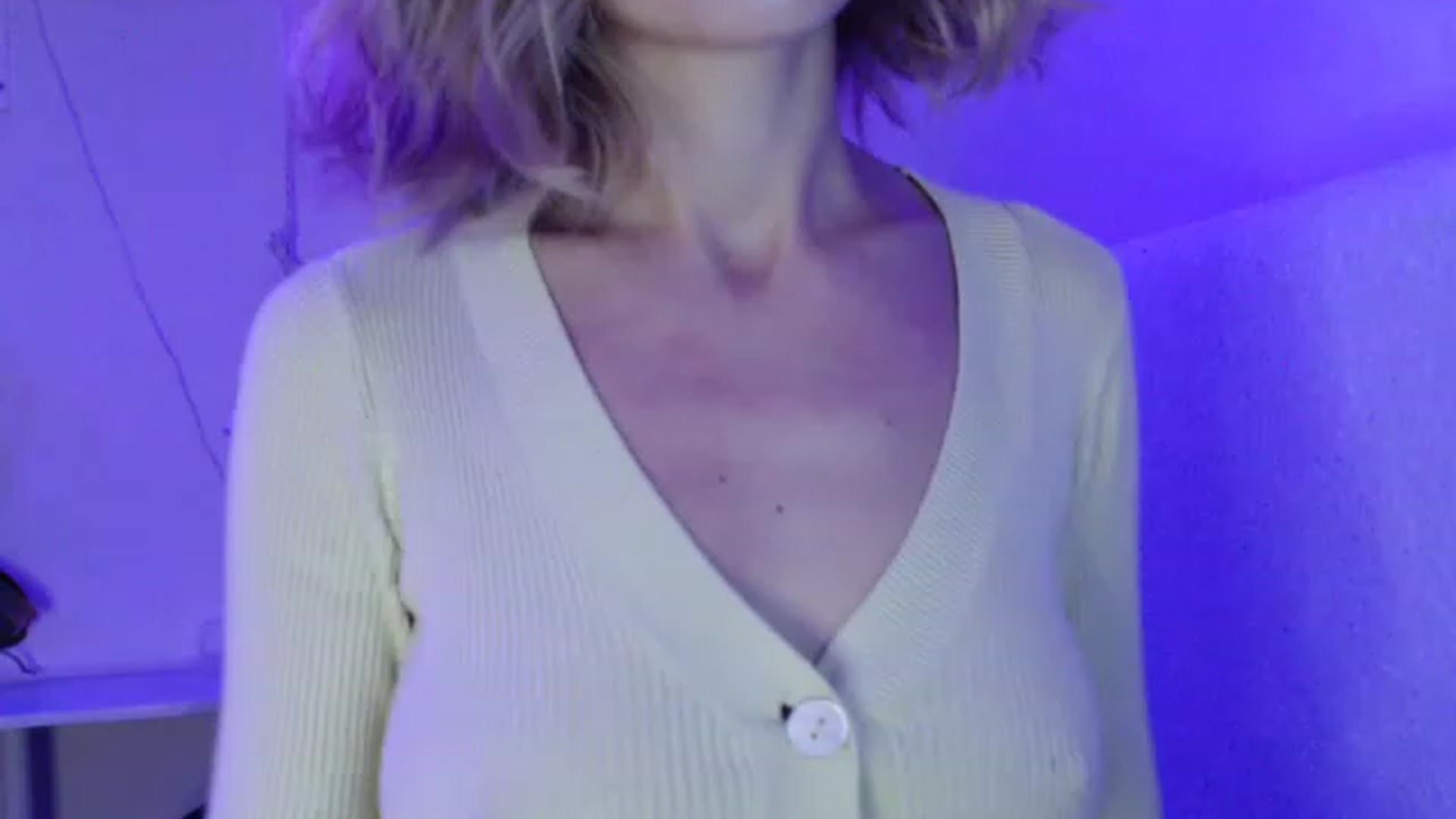 Gallery image thumbnail from Nora_Sweet's myfreecams stream on, 11/18/2022, 12:13 image 6 of 20