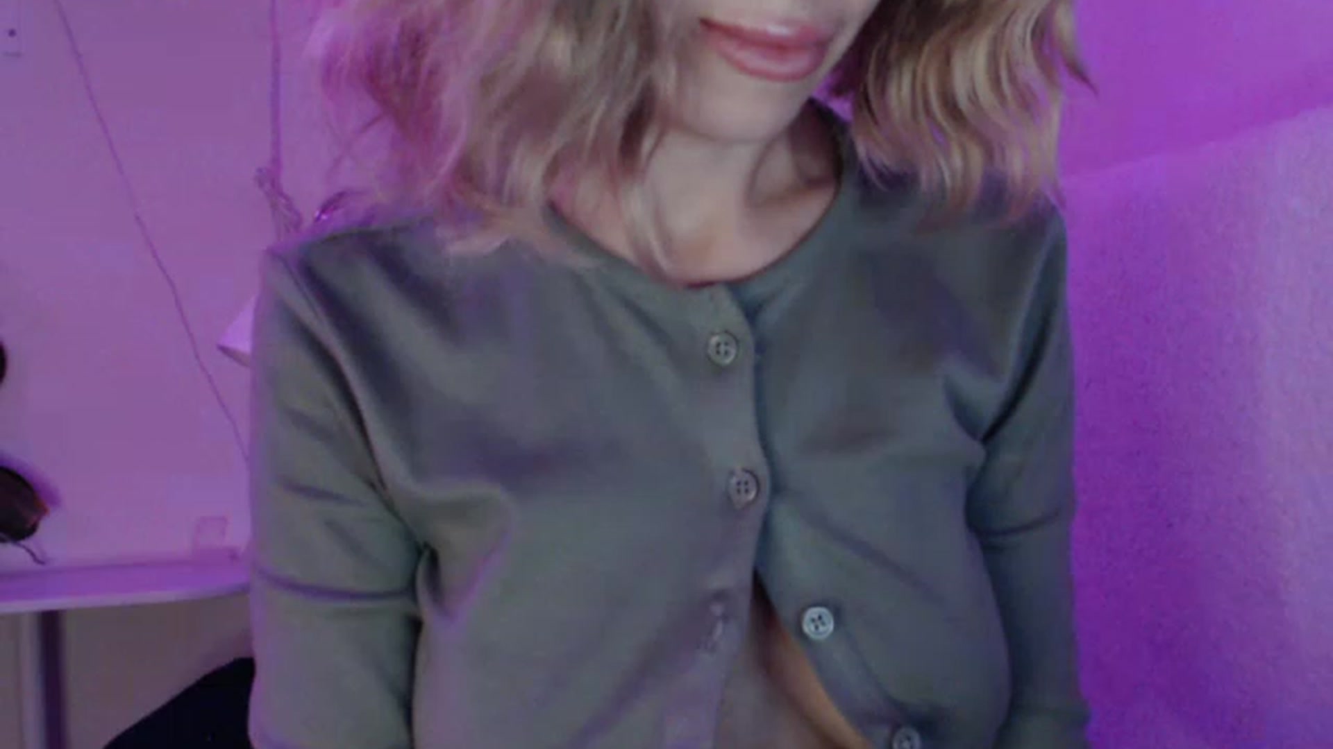 Gallery image thumbnail from Nora_Sweet's myfreecams stream on, 11/18/2022, 14:16 image 13 of 20
