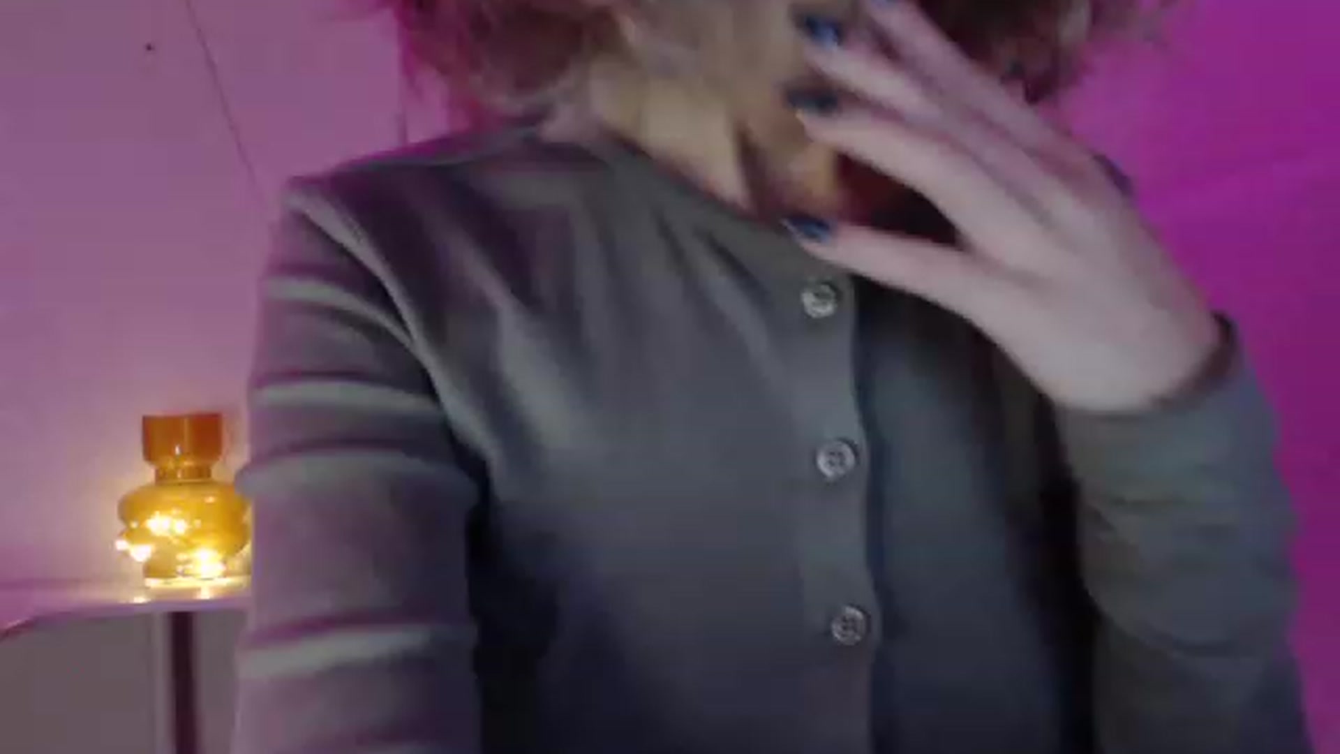 Gallery image thumbnail from Nora_Sweet's myfreecams stream on, 11/21/2022, 14:34 image 17 of 20