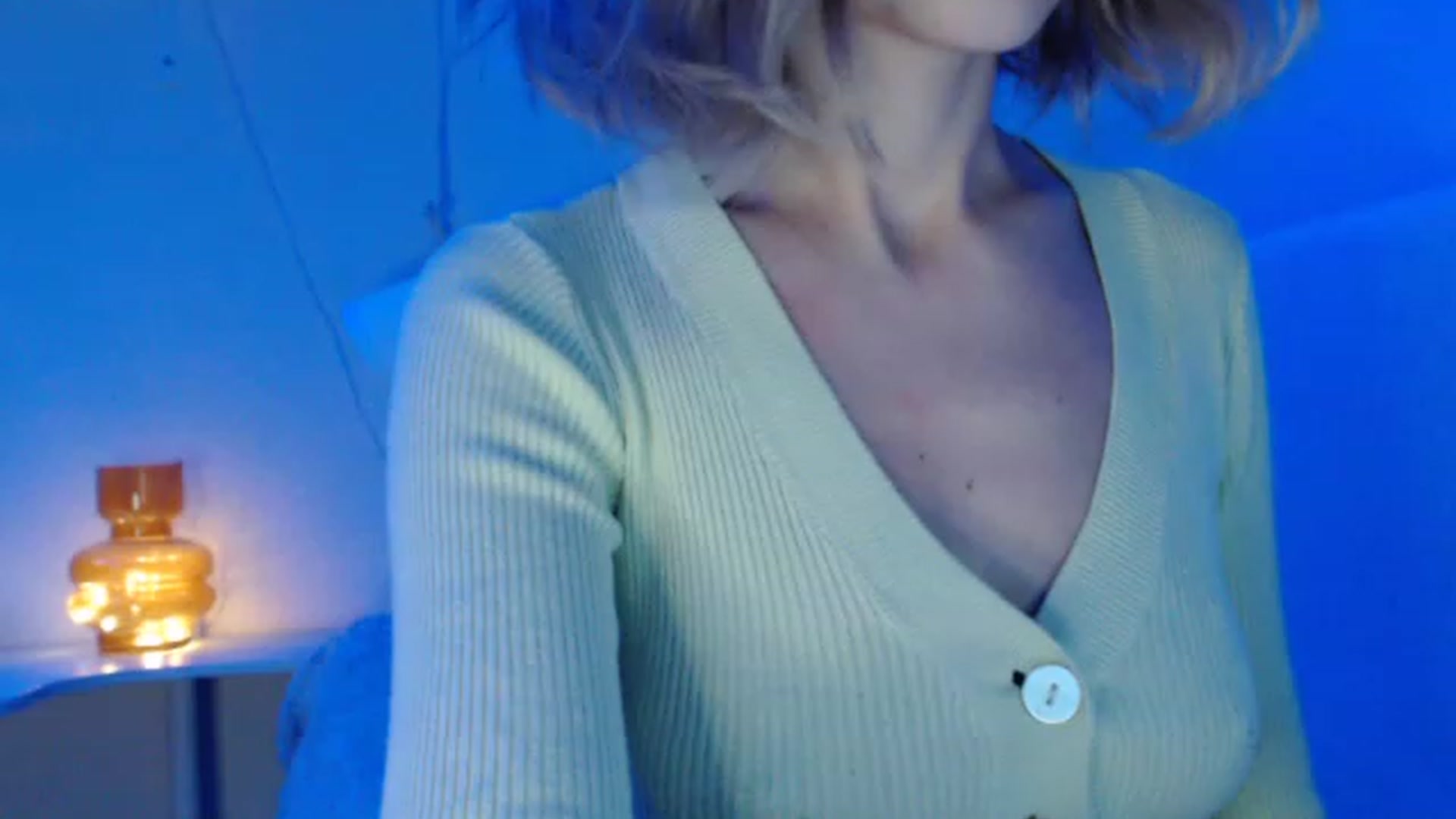 Gallery image thumbnail from Nora_Sweet's myfreecams stream on, 11/22/2022, 11:14 image 1 of 20