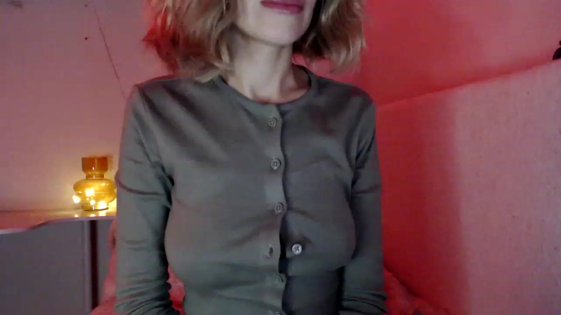 Gallery image thumbnail from Nora_Sweet's myfreecams stream on, 11/22/2022, 15:16 image 19 of 20