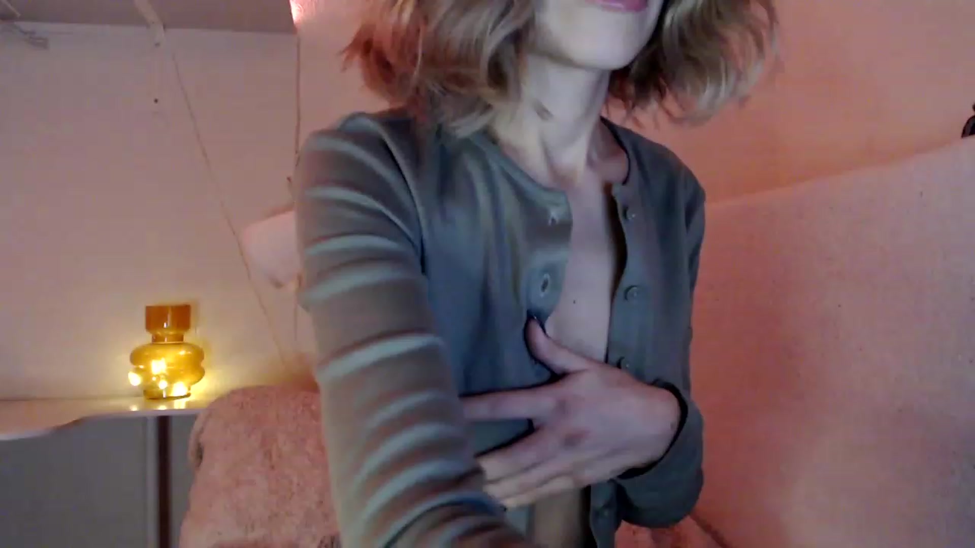 Gallery image thumbnail from Nora_Sweet's myfreecams stream on, 11/22/2022, 15:16 image 7 of 20