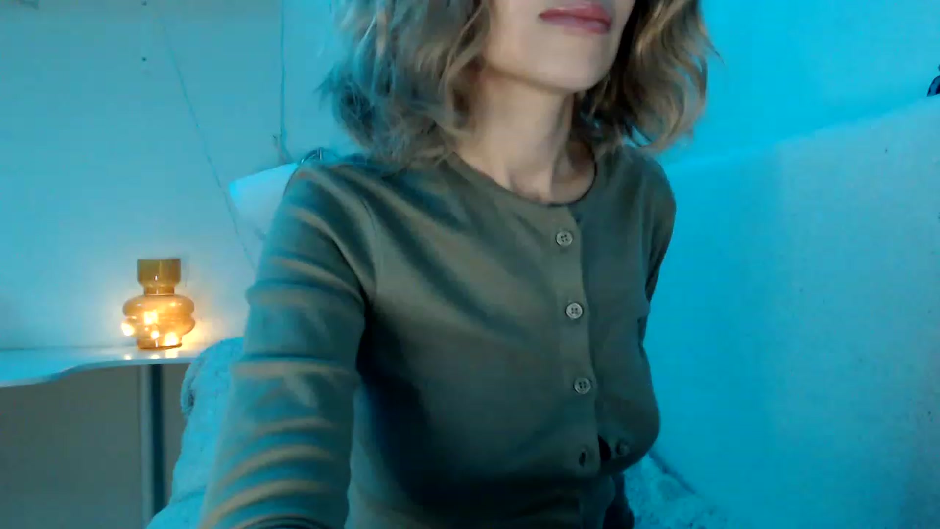 Gallery image thumbnail from Nora_Sweet's myfreecams stream on, 11/22/2022, 15:33 image 17 of 20