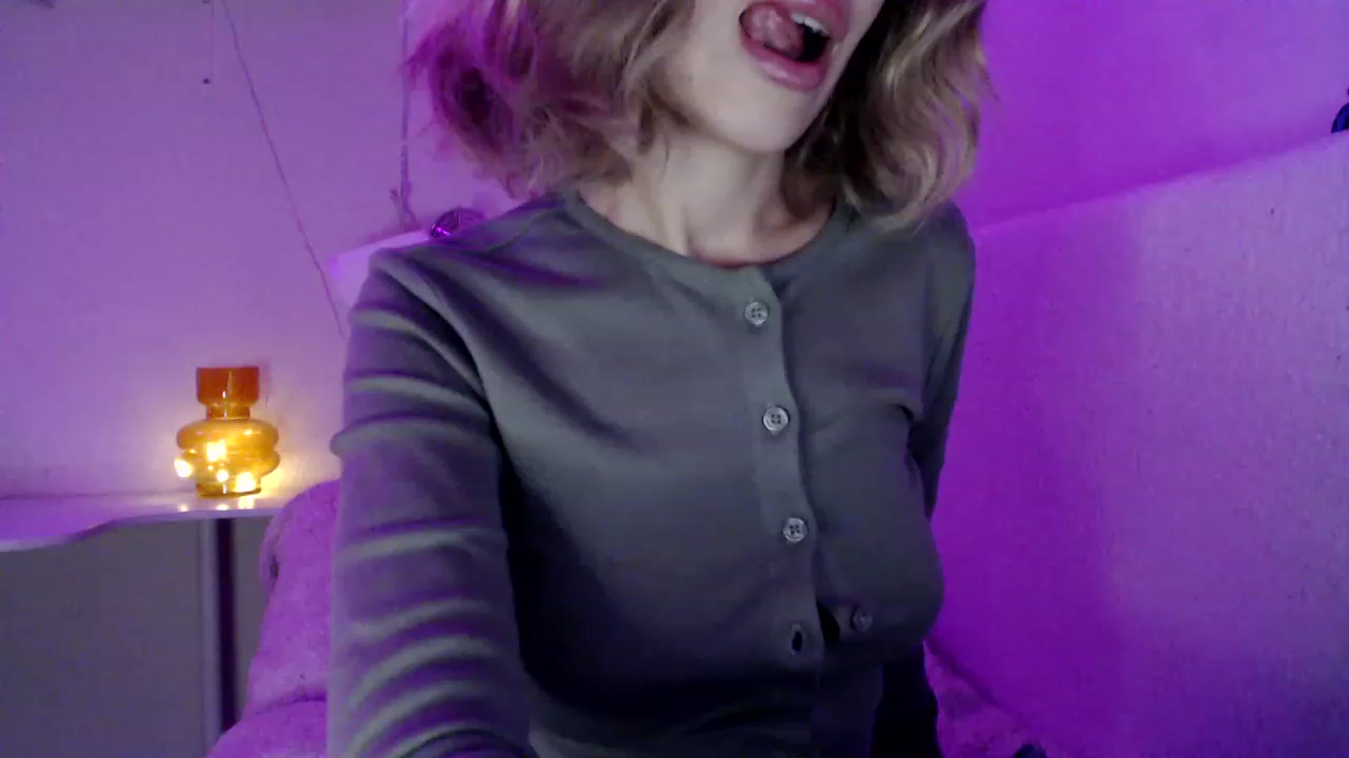 Gallery image thumbnail from Nora_Sweet's myfreecams stream on, 11/22/2022, 15:33 image 10 of 20