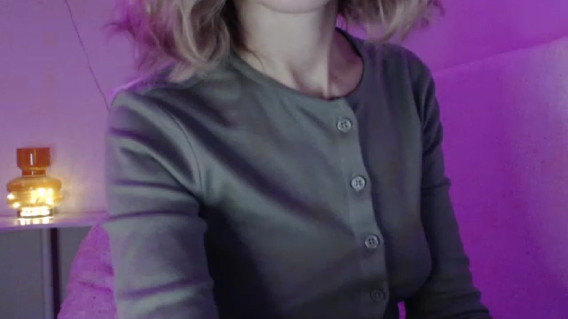 Gallery image thumbnail from Nora_Sweet's myfreecams stream on, 11/23/2022, 22:07 image 7 of 20