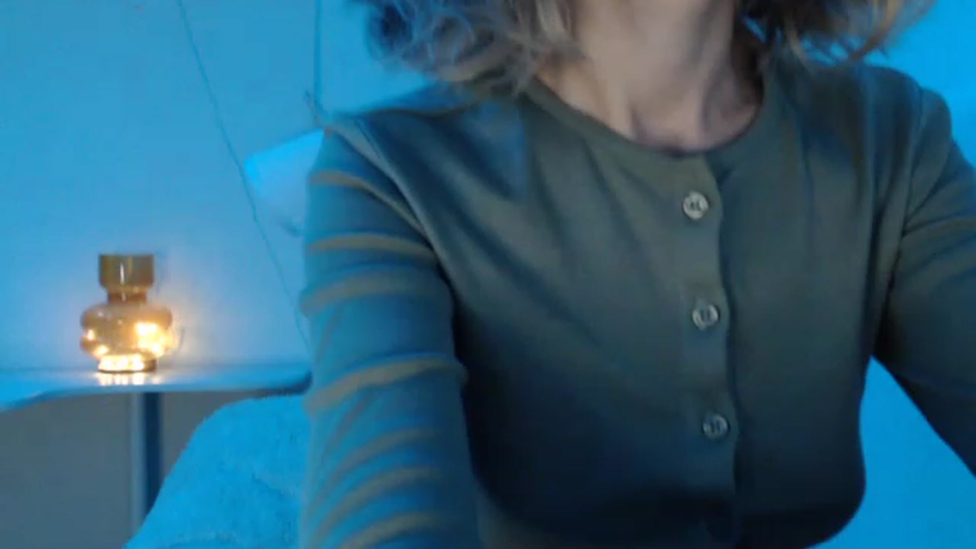 Gallery image thumbnail from Nora_Sweet's myfreecams stream on, 11/25/2022, 24:25 image 16 of 20