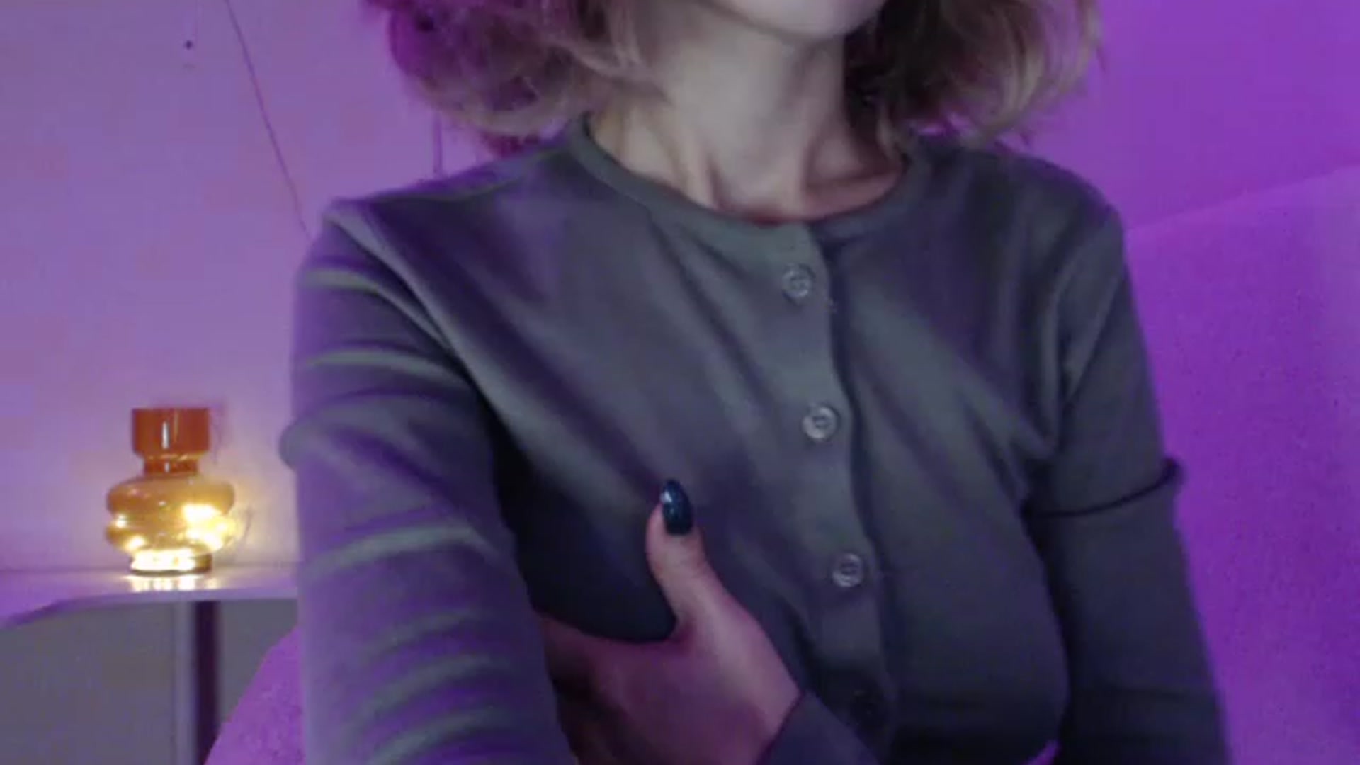 Gallery image thumbnail from Nora_Sweet's myfreecams stream on, 11/25/2022, 24:25 image 7 of 20
