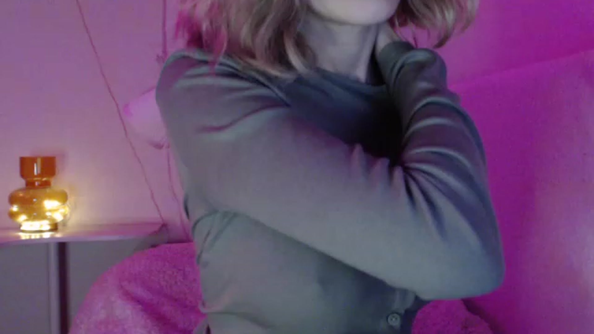 Gallery image thumbnail from Nora_Sweet's myfreecams stream on, 11/25/2022, 12:16 image 1 of 20