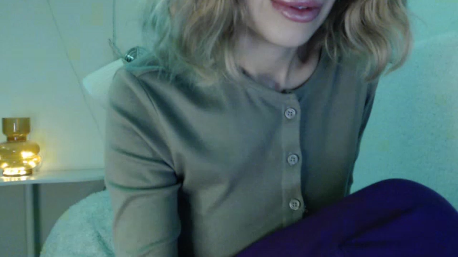 Gallery image thumbnail from Nora_Sweet's myfreecams stream on, 12/01/2022, 08:05 image 15 of 20