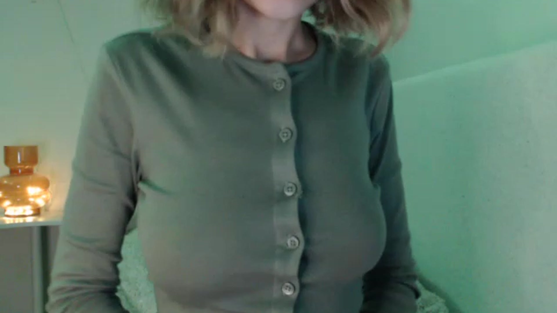 Gallery image thumbnail from Nora_Sweet's myfreecams stream on, 12/01/2022, 08:05 image 19 of 20