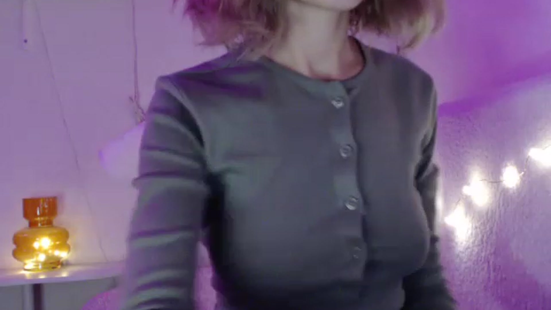 Gallery image thumbnail from Nora_Sweet's myfreecams stream on, 11/27/2022, 21:44 image 9 of 20