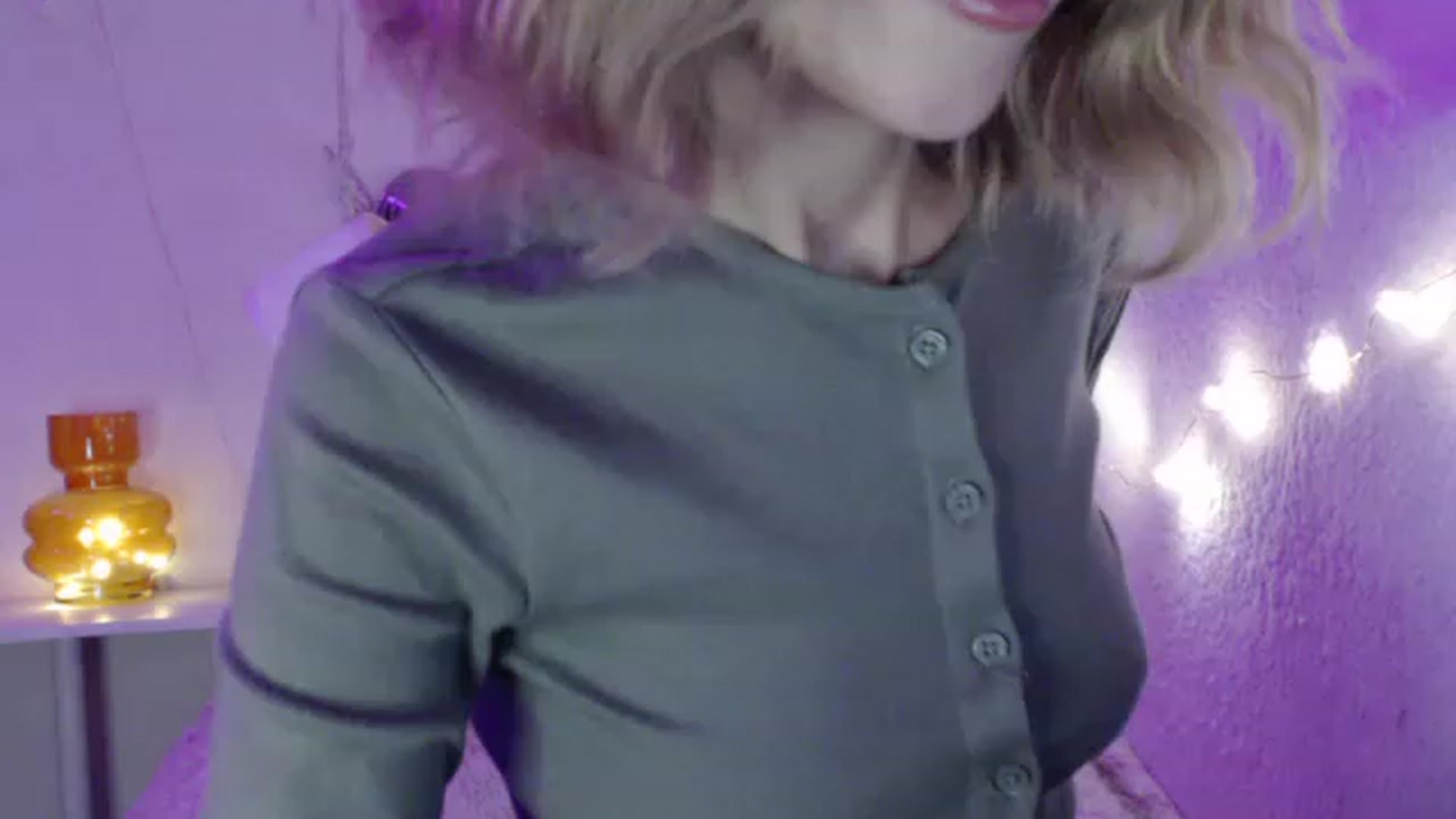 Gallery image thumbnail from Nora_Sweet's myfreecams stream on, 11/27/2022, 21:44 image 2 of 20