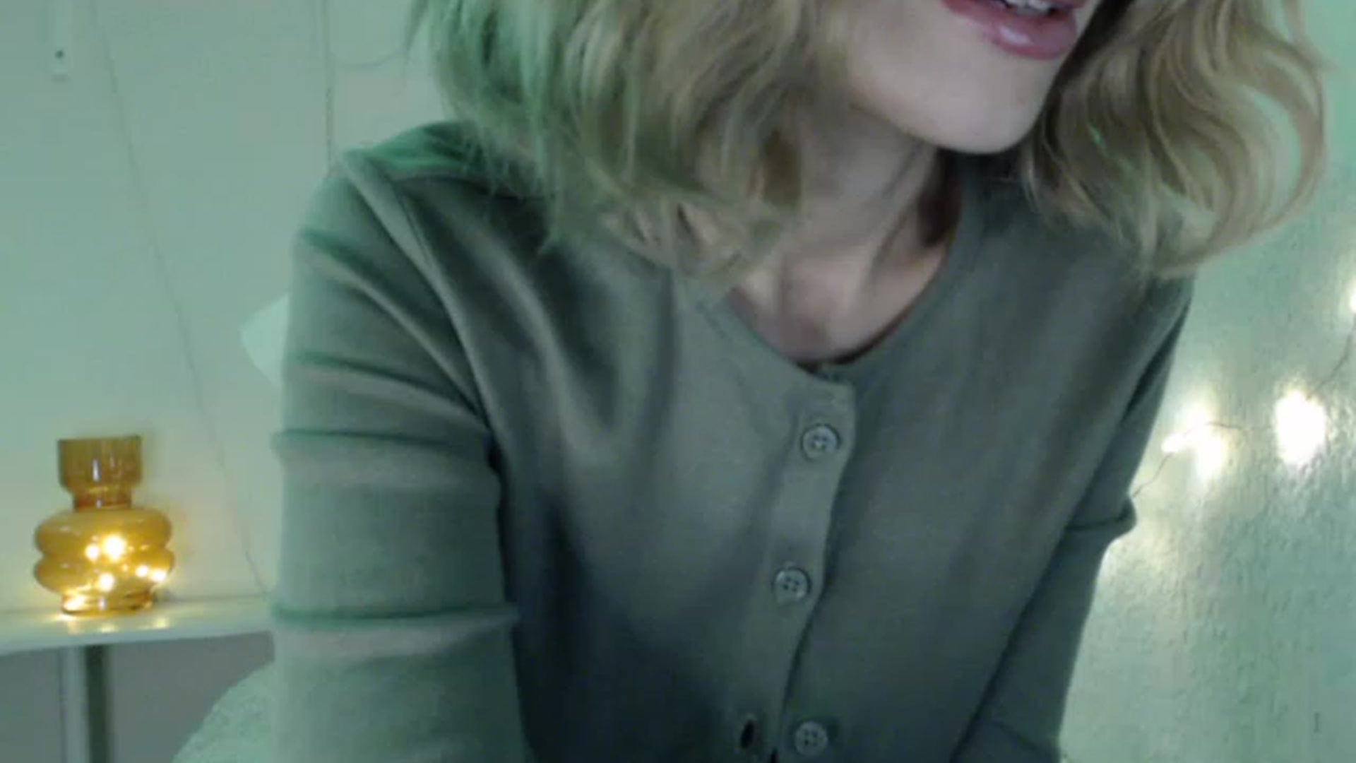 Gallery image thumbnail from Nora_Sweet's myfreecams stream on, 11/27/2022, 23:59 image 3 of 20