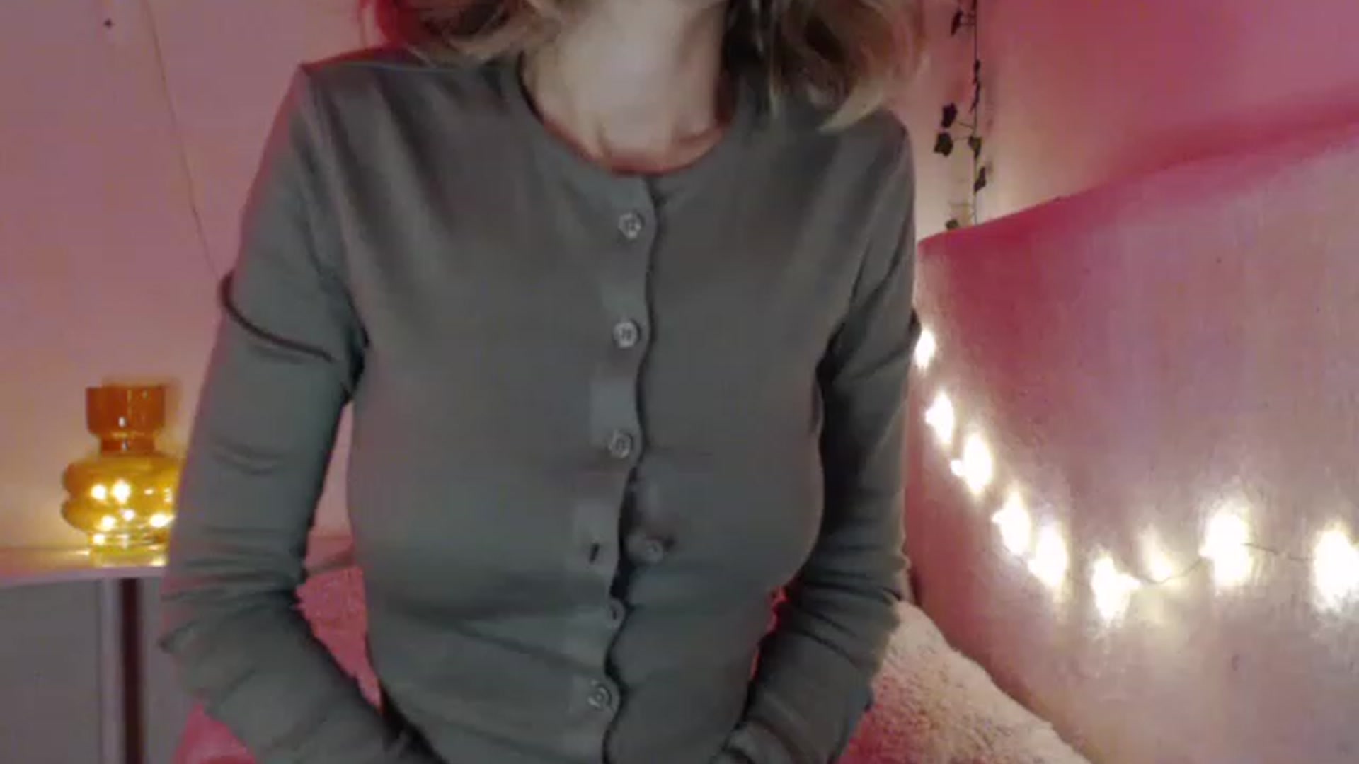 Gallery image thumbnail from Nora_Sweet's myfreecams stream on, 11/29/2022, 24:27 image 5 of 20