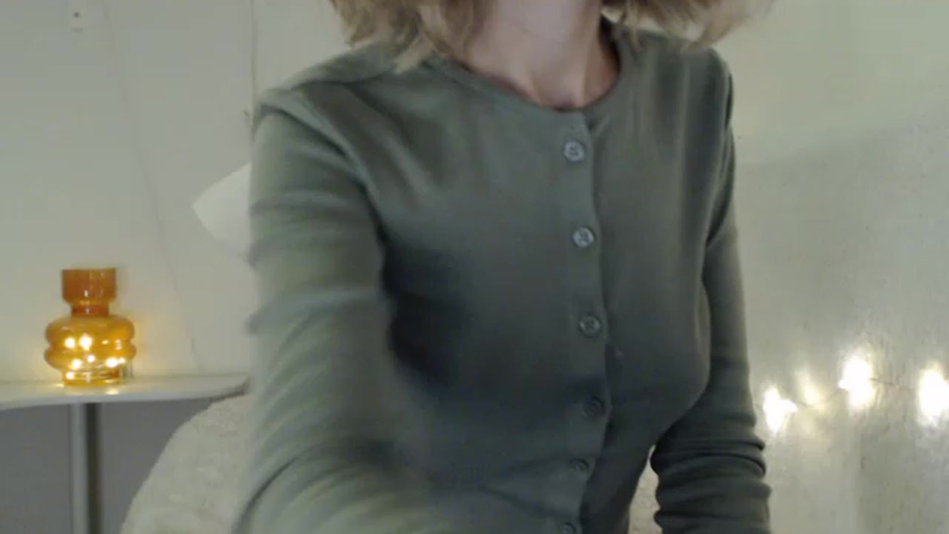 Gallery image thumbnail from Nora_Sweet's myfreecams stream on, 11/29/2022, 24:27 image 1 of 20